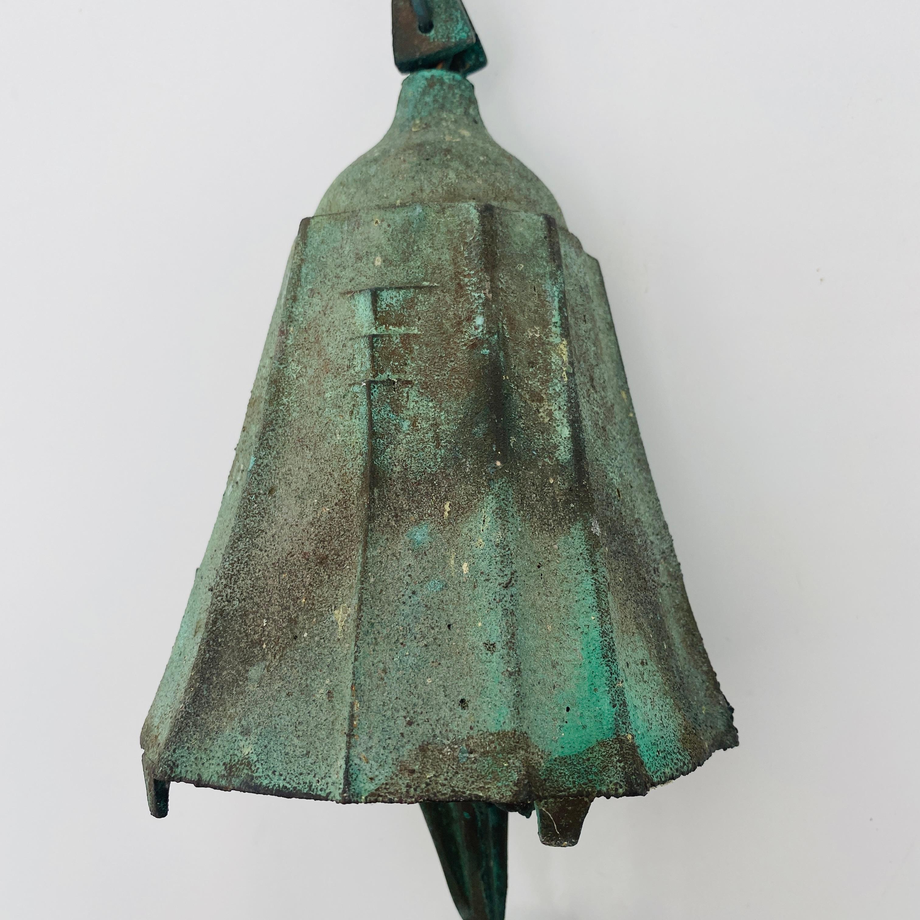 Campana de viento de bronce de mediados de siglo Paolo Soleri Años 60 Bronce en venta
