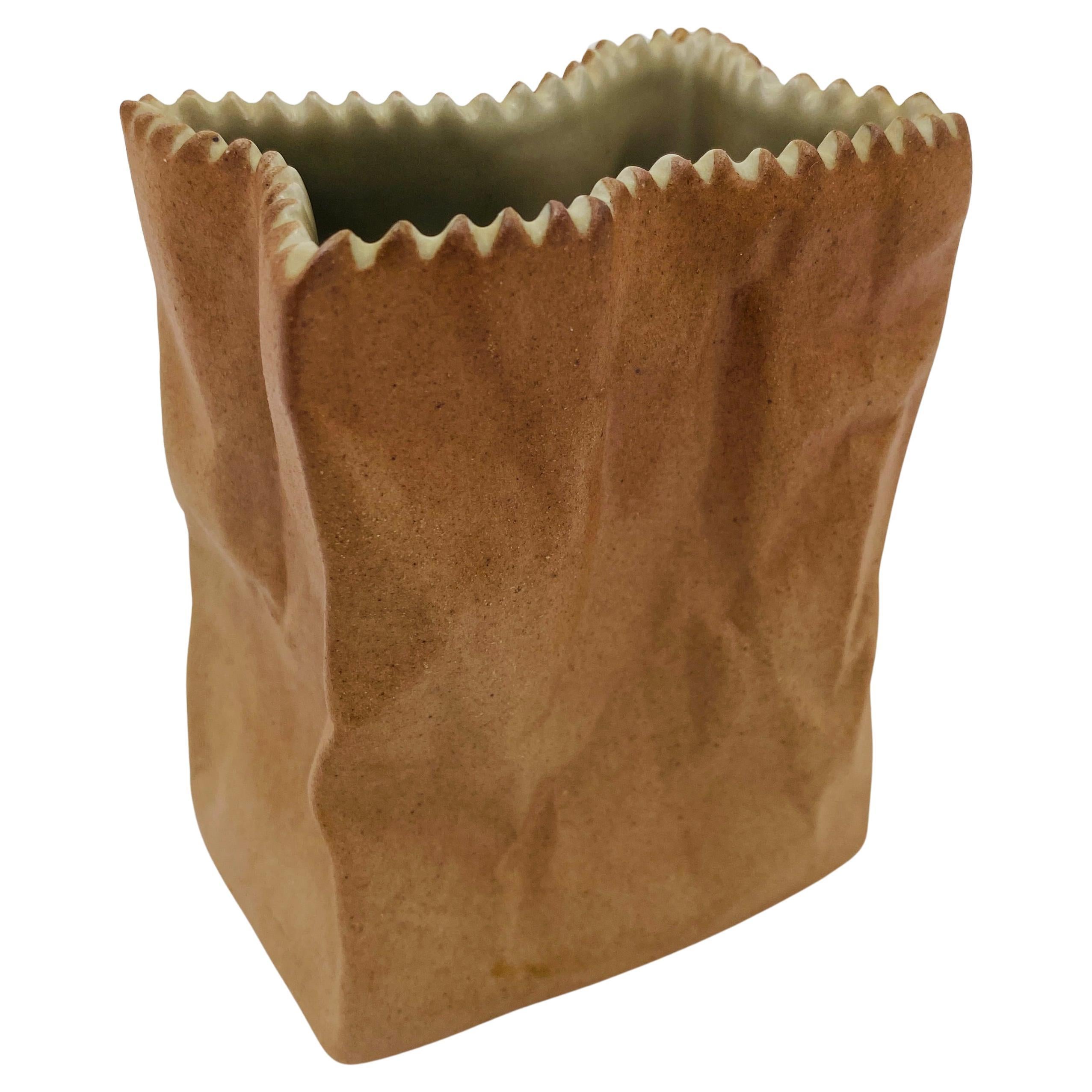 Jarrón de mediados de siglo "Bolsa de papel" Tapio Wirkkala Para Rosenthal, Alemania c.1970s