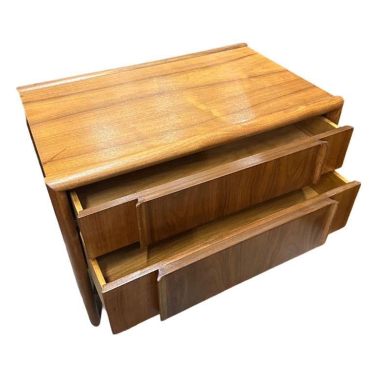 Mid-Century Modern Mid Century Parallel End Table Nightstand by Barney Flagg For Drexel