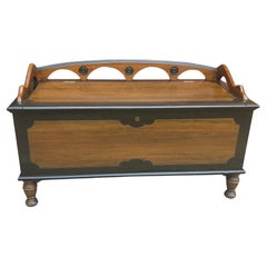 Mid-Century Teilweise Ebonisiert Nussbaum Lagerung Bank Decke Truhe