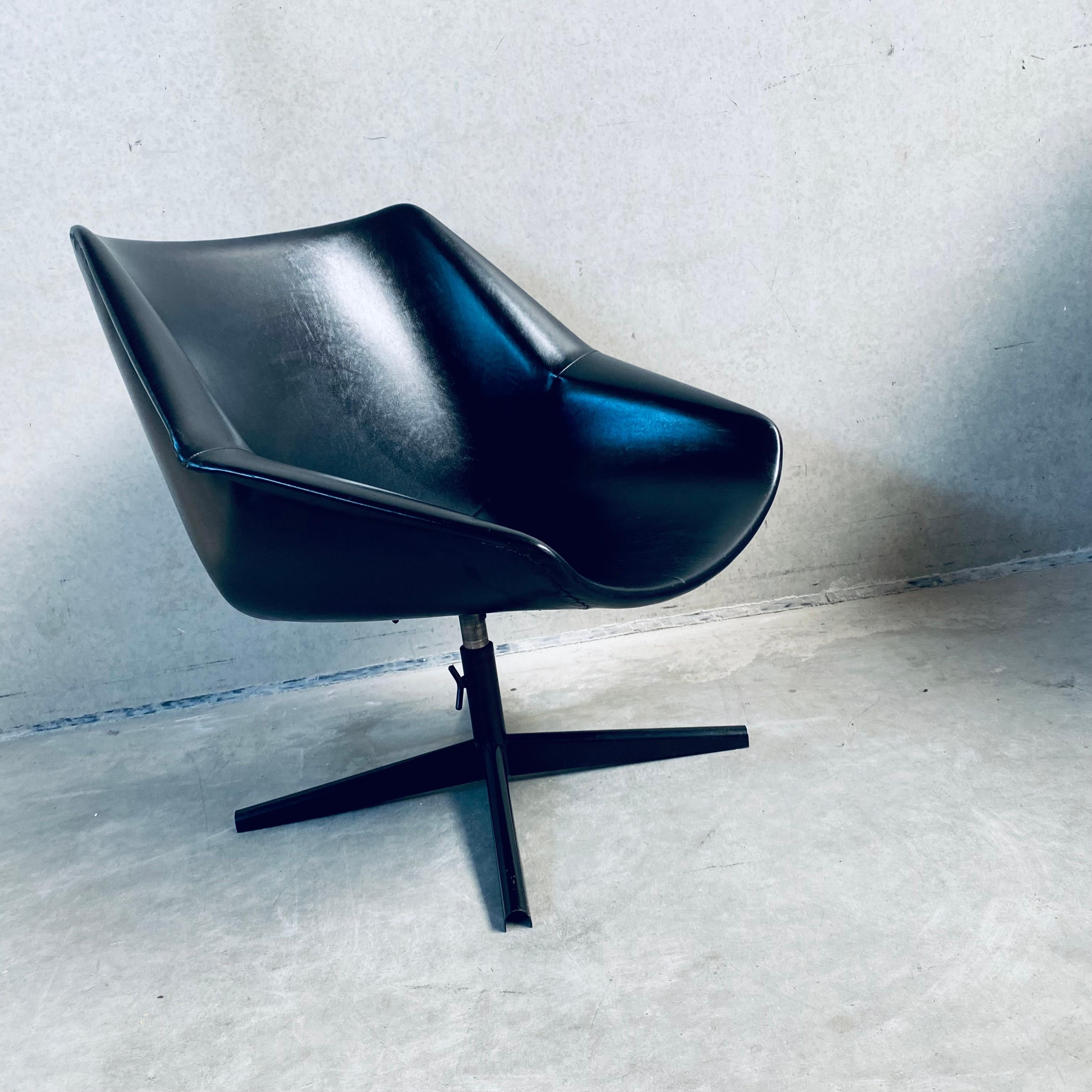 Mid-Century PASTOE FM08 Swiffle Chair by Cees Braakman, Netherlands 1959 For Sale 5