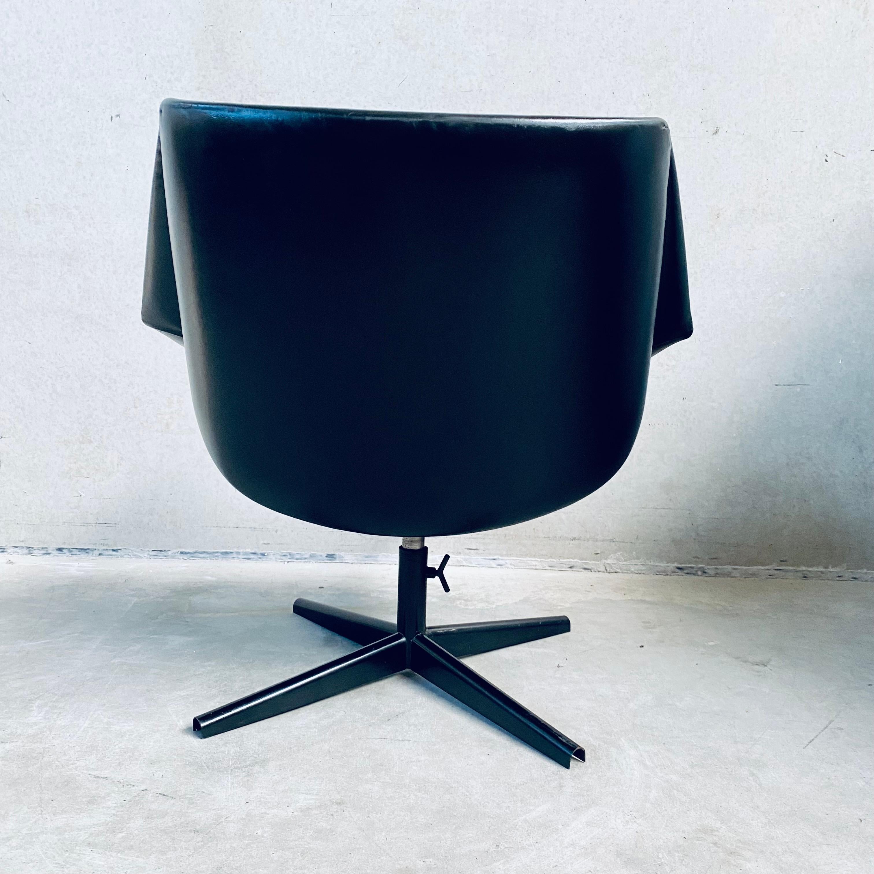 Mid-Century PASTOE FM08 Swiffle Chair by Cees Braakman, Netherlands 1959 For Sale 1
