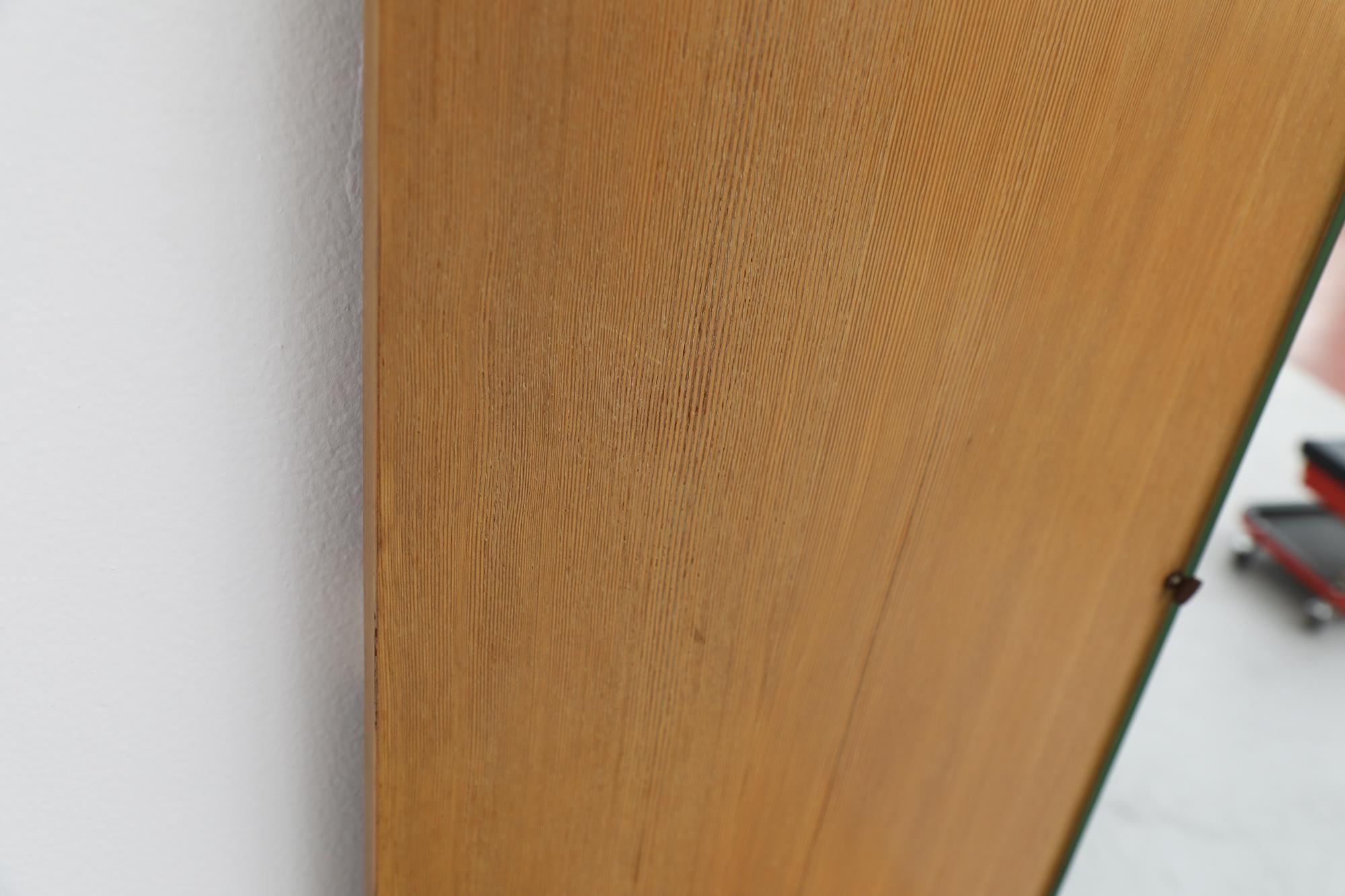 Mid-Century Pastoe Wandspiegel mit Regal und Schublade im Angebot 11