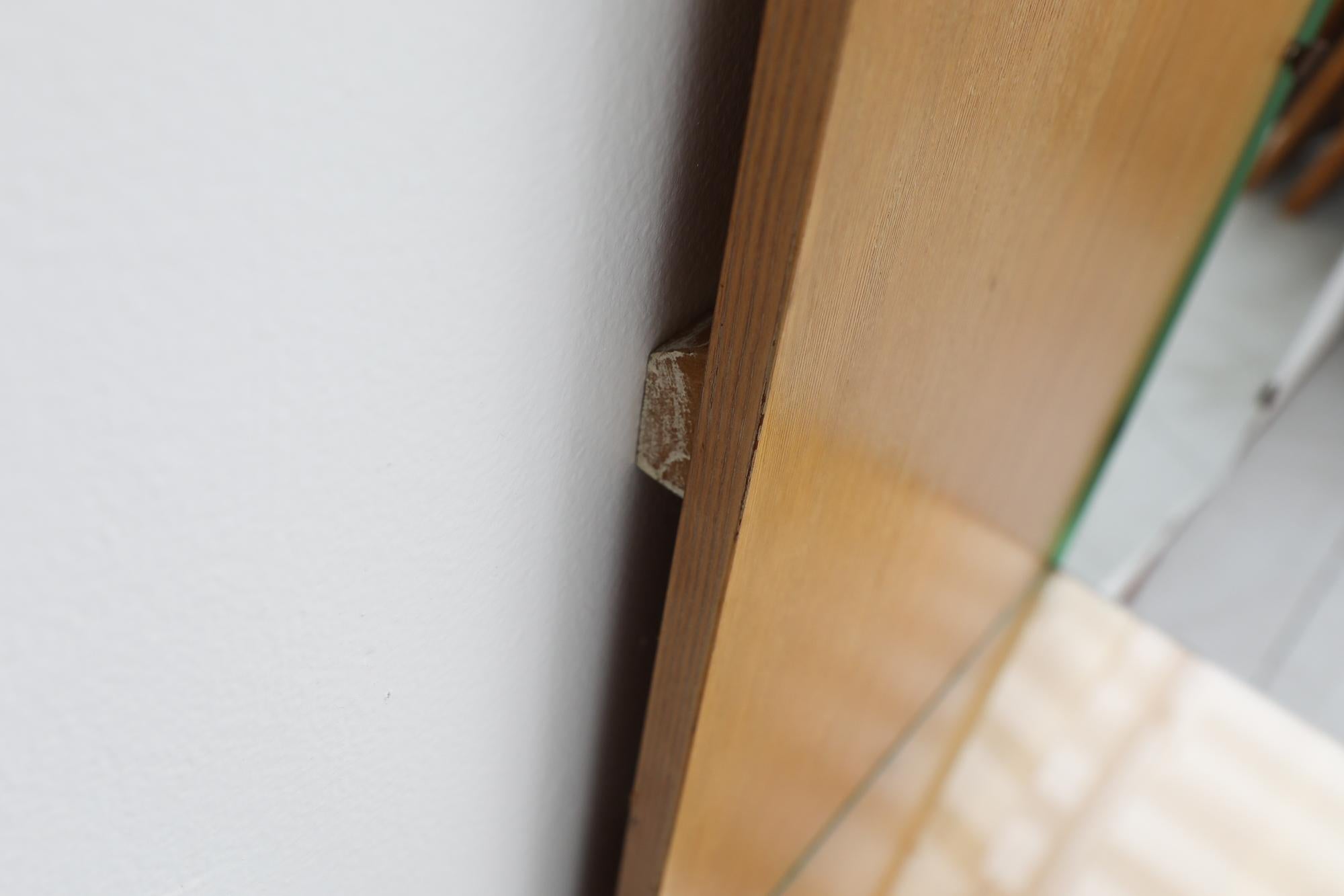 Mid-Century Pastoe Wandspiegel mit Regal und Schublade im Angebot 12