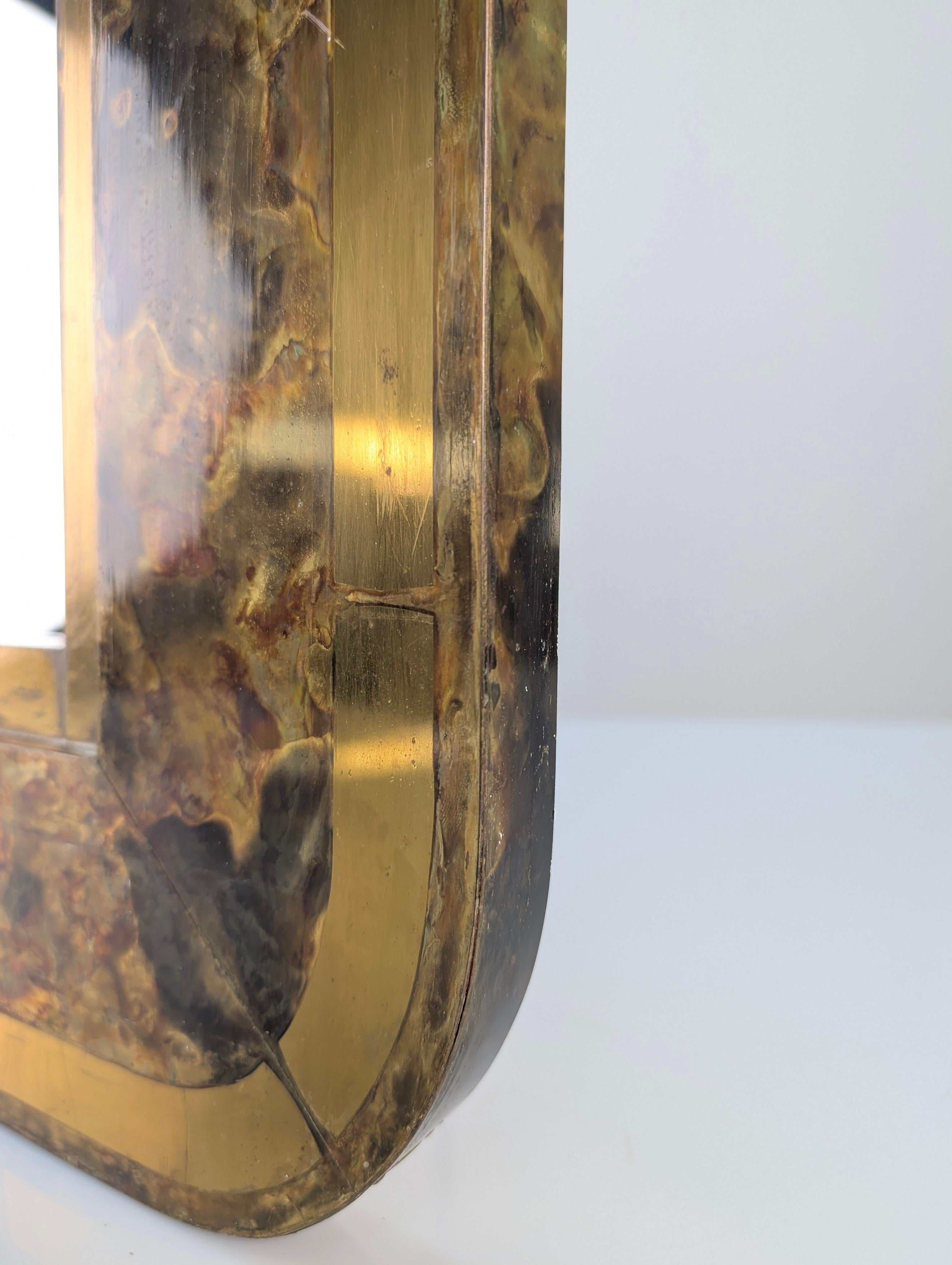 Specchio di metà secolo in ottone patinato e dorato, anni '60 In condizioni buone in vendita a Benalmadena, ES