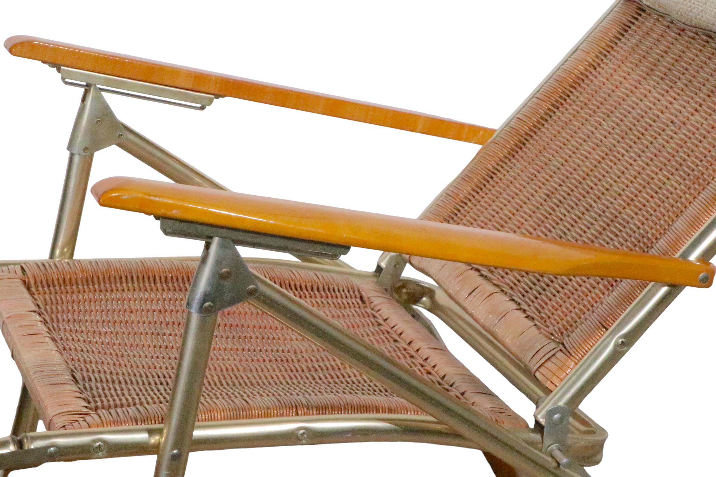 Chaise longue pliante de patio du milieu du siècle dernier pour patio par Telescope Chair Company  en vente 2