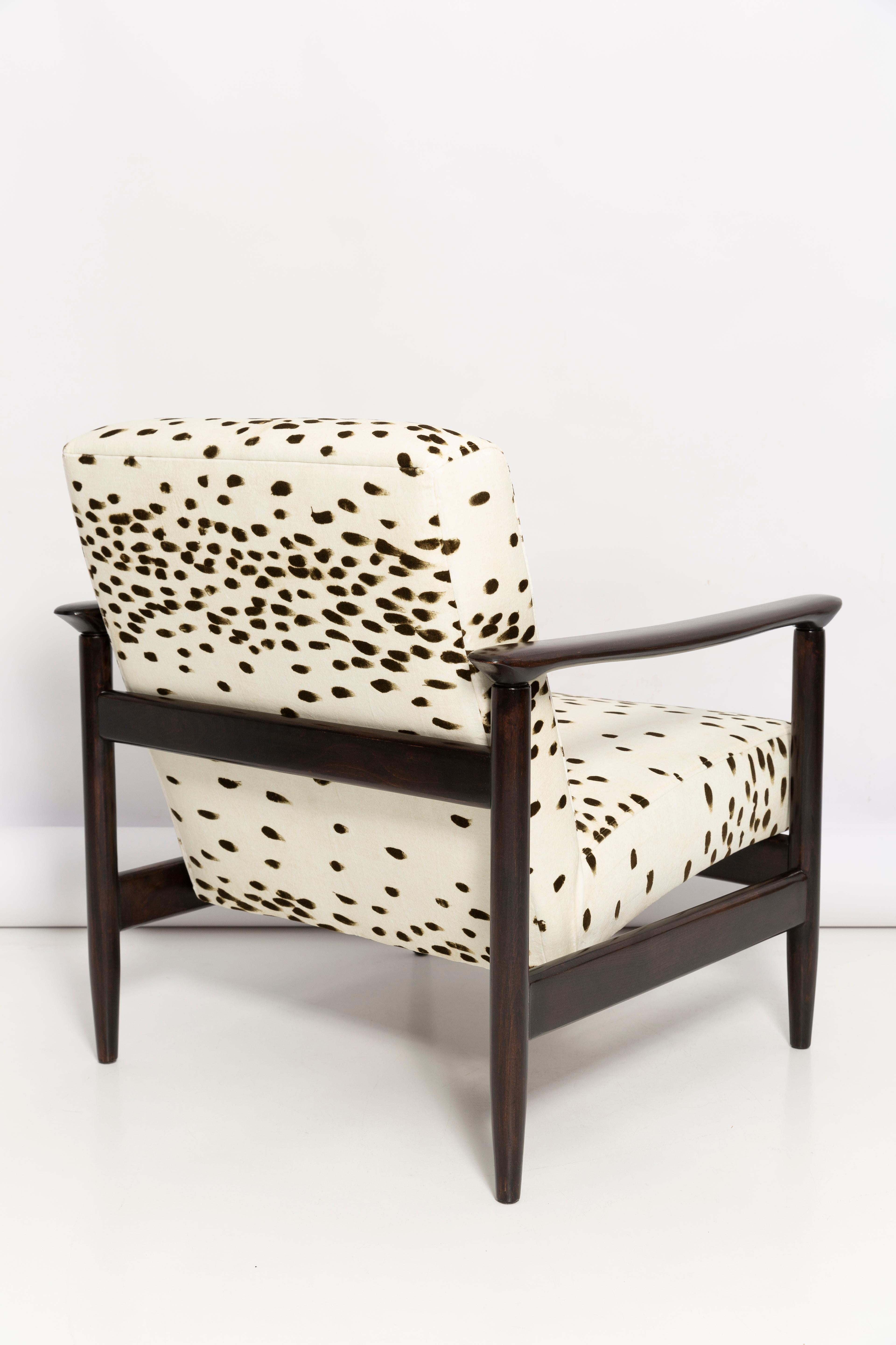 Mid Century Pattern Velvet Dalmatian Armchair, by Edmund Homa, Europe, 1960s For Sale 2