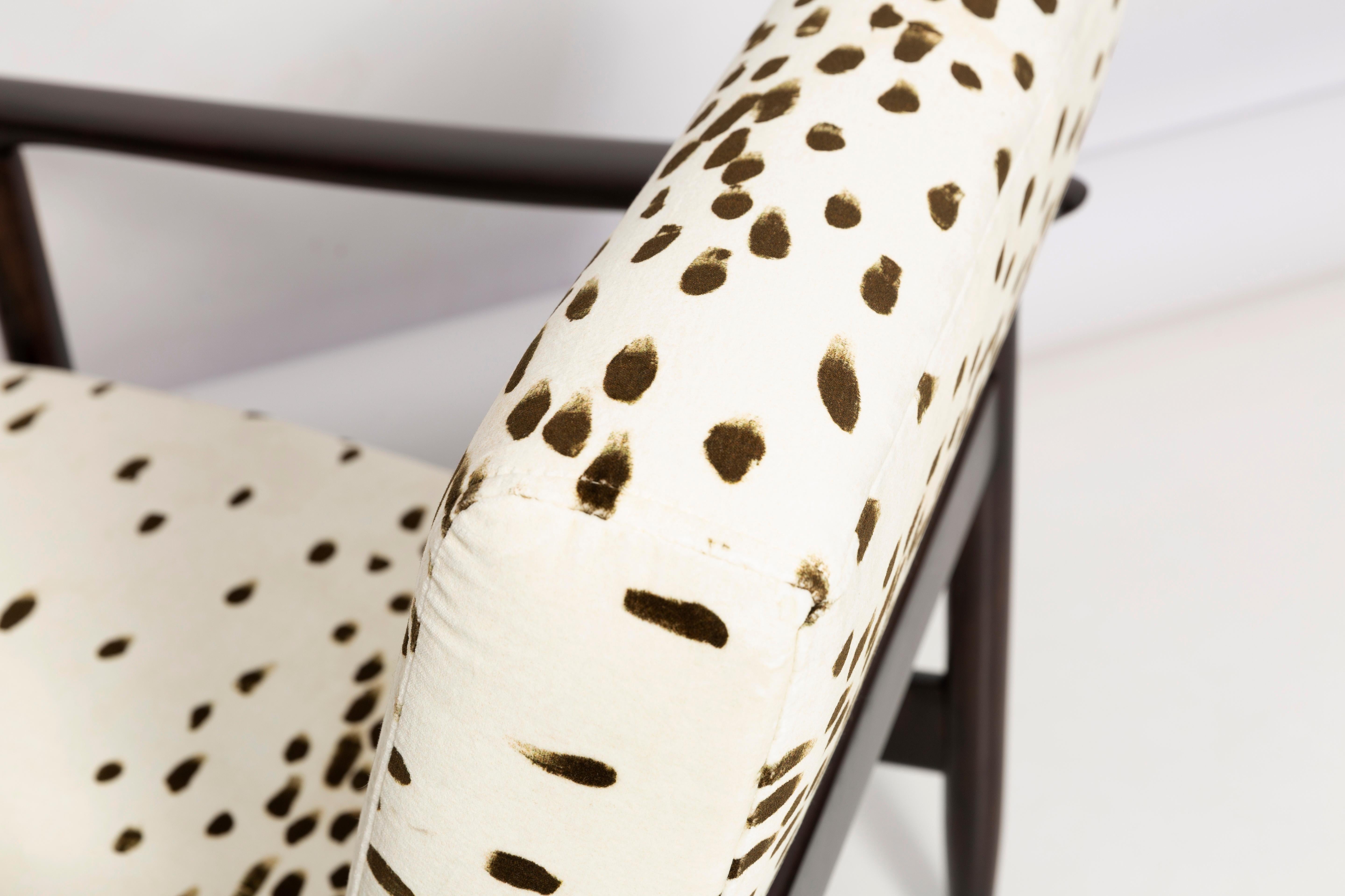 Fauteuil Dalmatian en velours à motifs du milieu du siècle dernier, d'Edmund Homa, Europe, années 1960 en vente 6