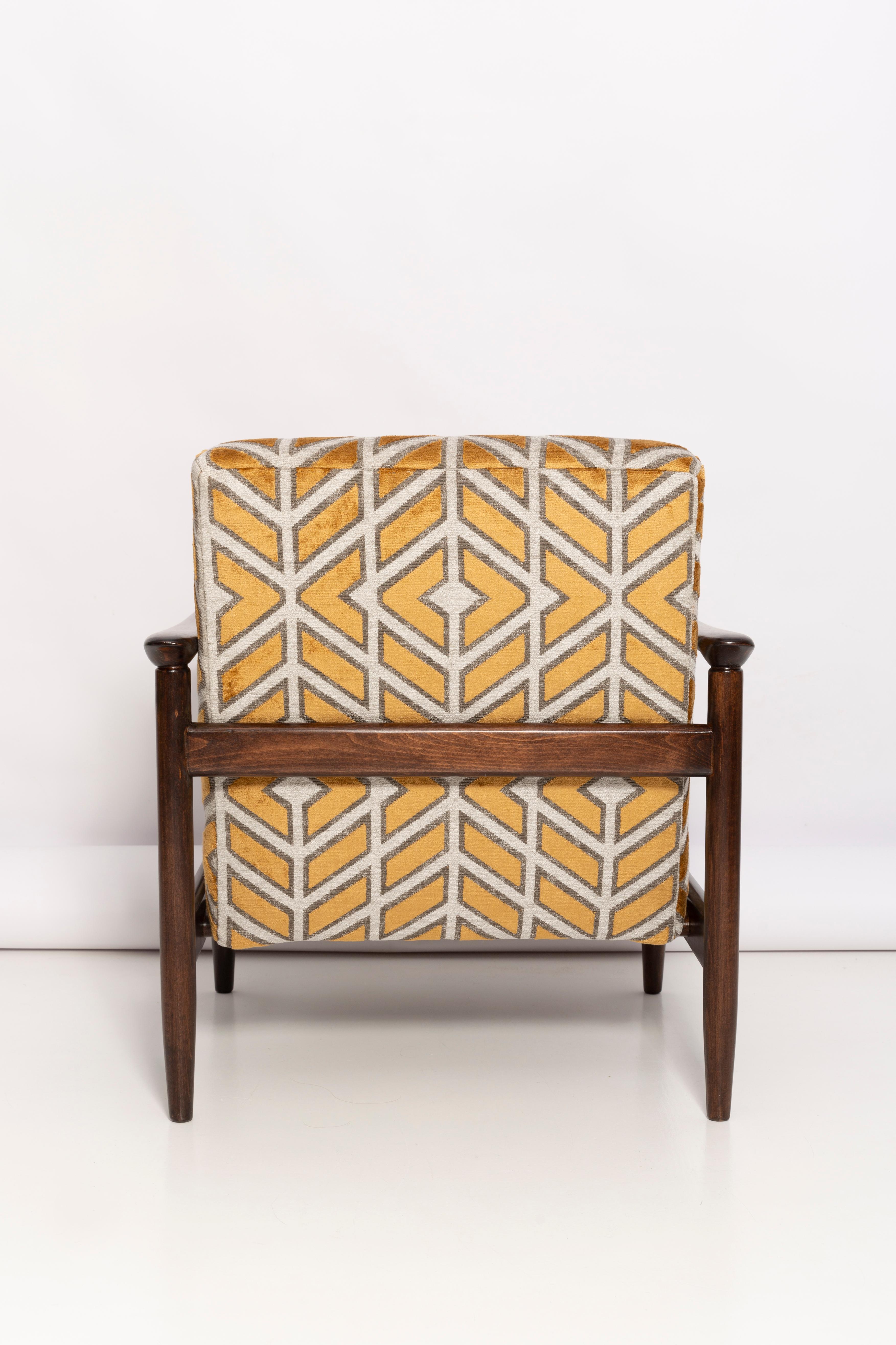 Sessel aus senffarbenem Samt mit Mid-Century-Muster von Edmund Homa, Europa, 1960er Jahre. (20. Jahrhundert) im Angebot