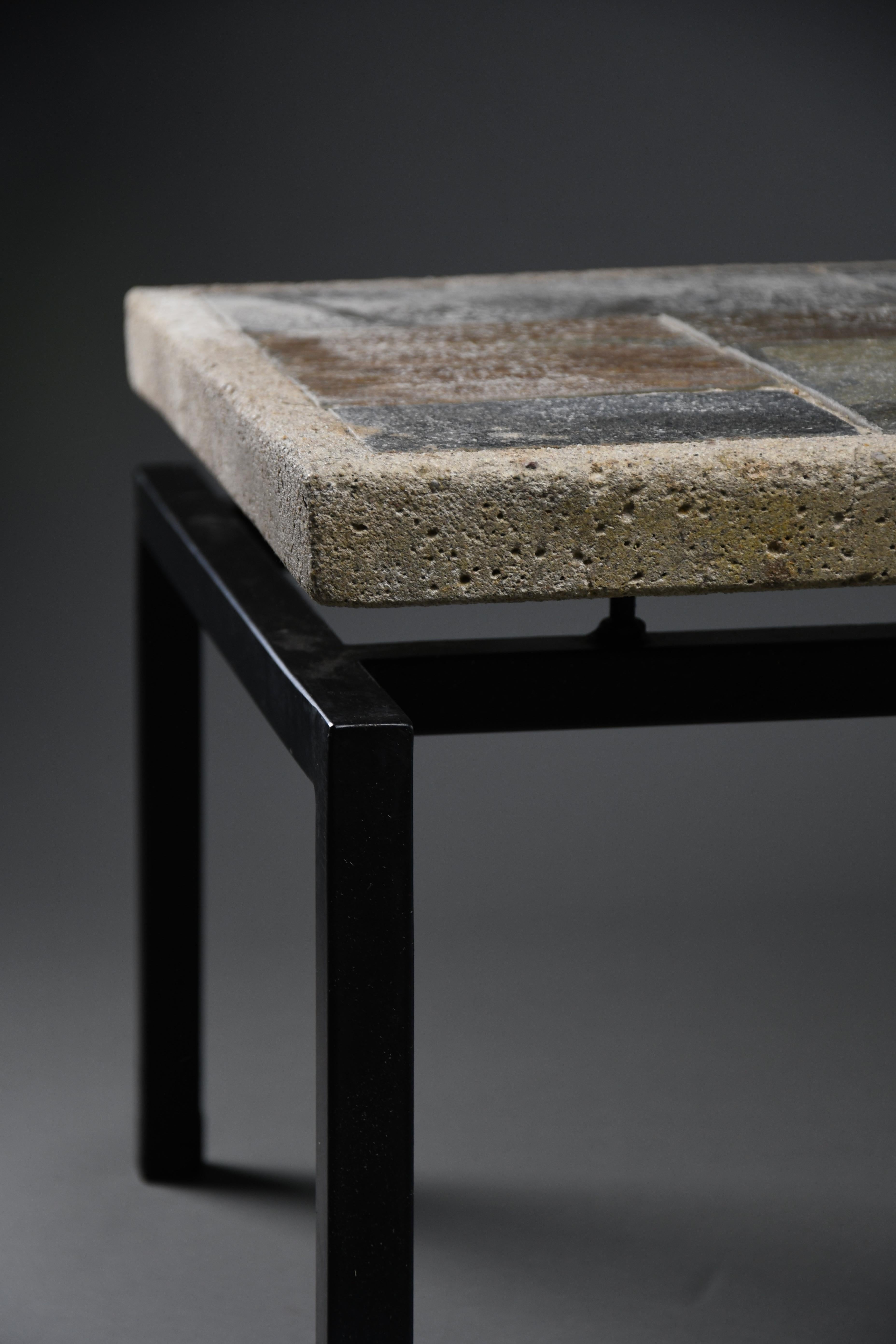 Mid-century Paul Kingma coffee table with “floating” top, 1960s

A striking and rare mid-century coffee table by renowned Dutch sculptor and designer Paul Kingma, crafted in the 1960s. This exceptional piece features Kingma’s signature mosaic stone