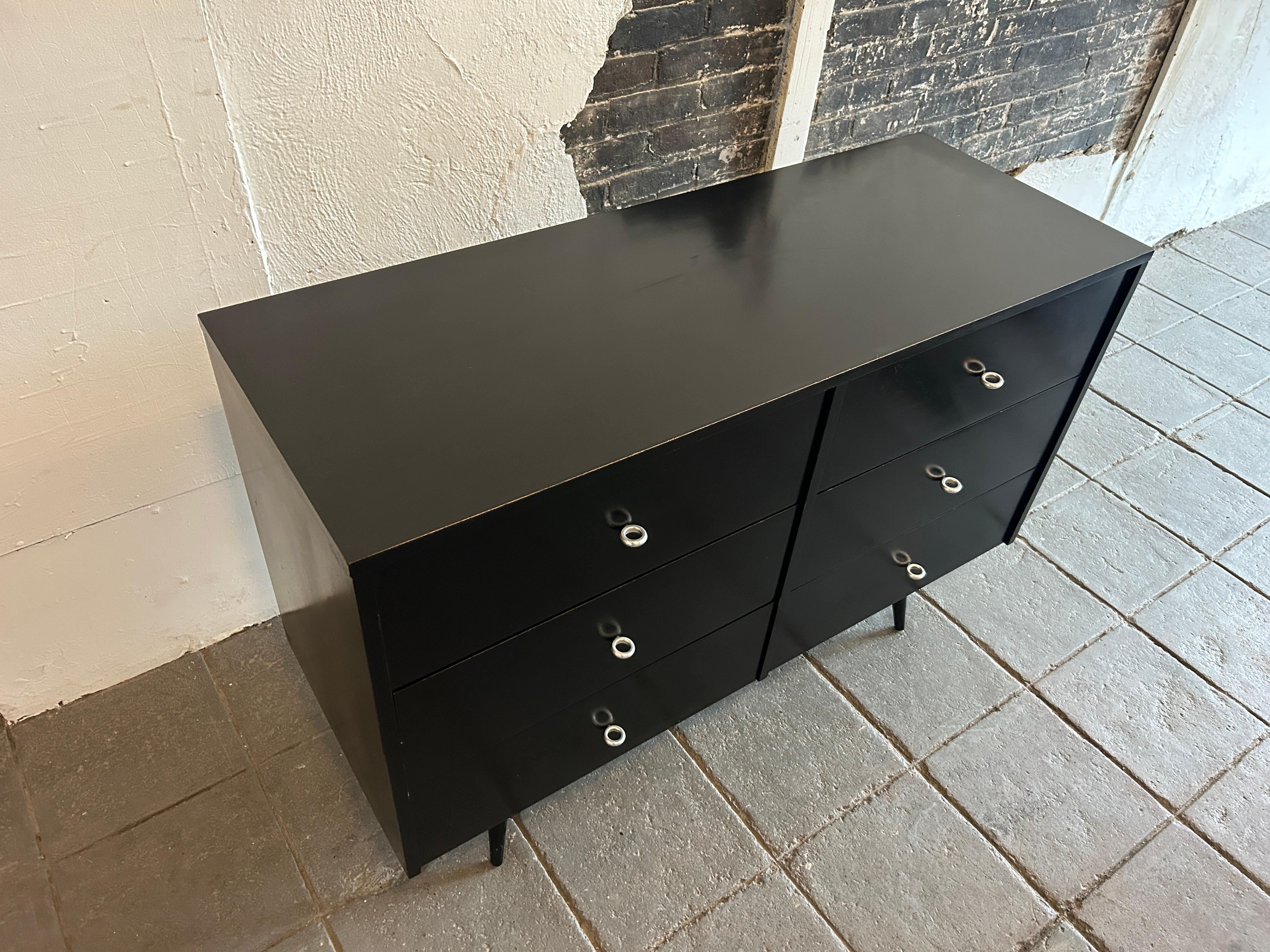 Midcentury Paul McCobb Black 6 Drawer Dresser Credenza #1509 Ring Pulls In Good Condition For Sale In BROOKLYN, NY