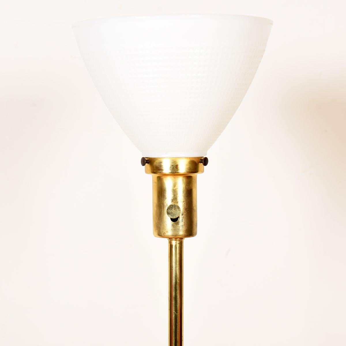 Midcentury Paul McCobb Brass Tripod ‘Torchiere’ Accent Lamp In Good Condition For Sale In Kensington, MD