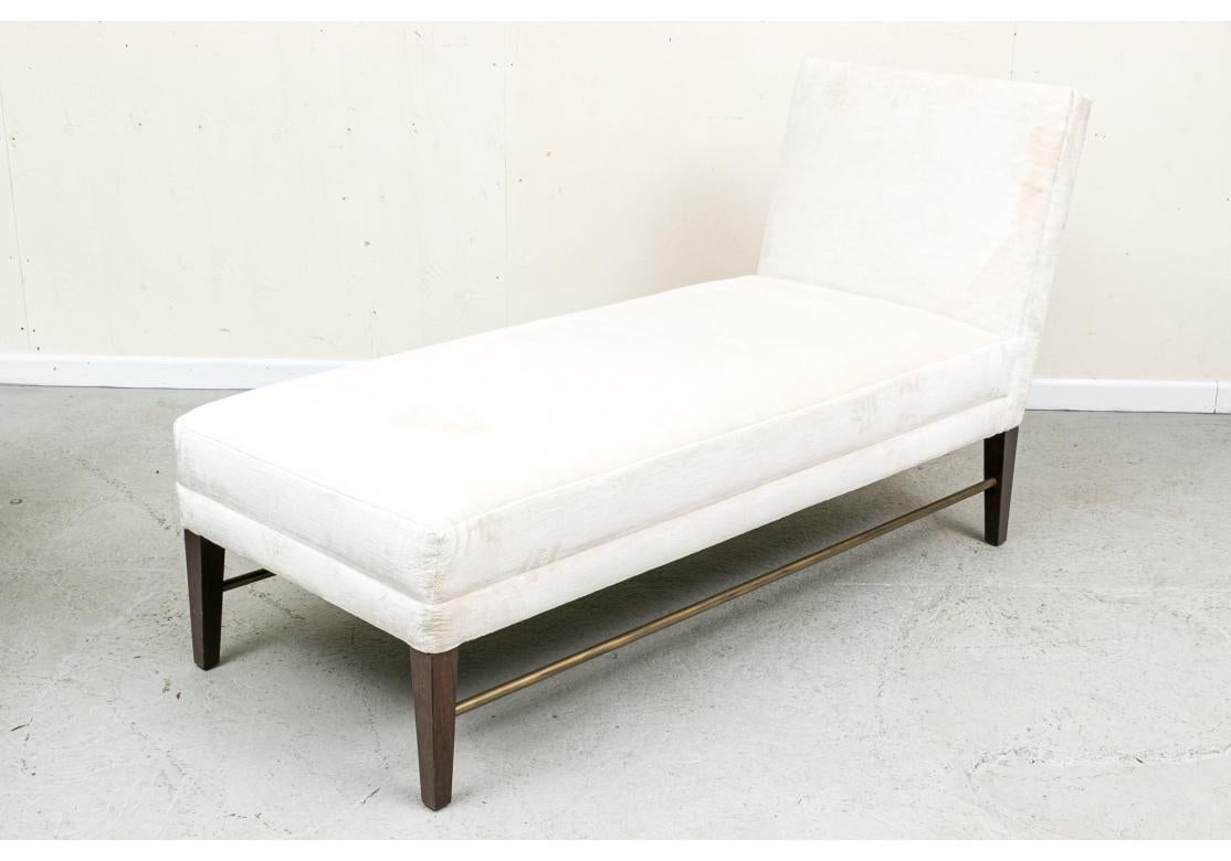 Chaise di metà secolo di Paul McCobb con tappezzeria personalizzata in vendita 3
