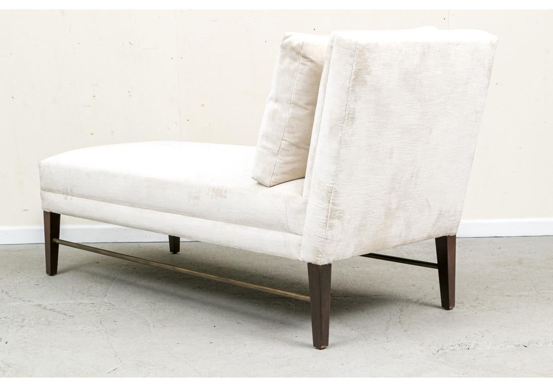 Chaise di metà secolo di Paul McCobb con tappezzeria personalizzata in vendita 1
