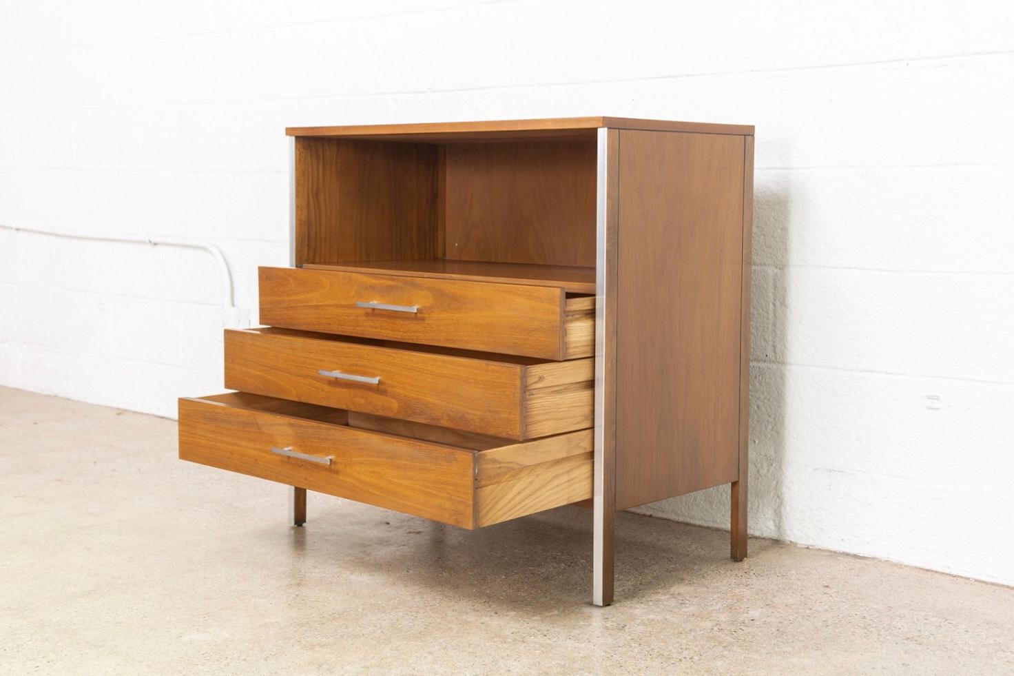 Metal Midcentury Paul McCobb Linear Group for Calvin Chest of Drawers, 1950s For Sale