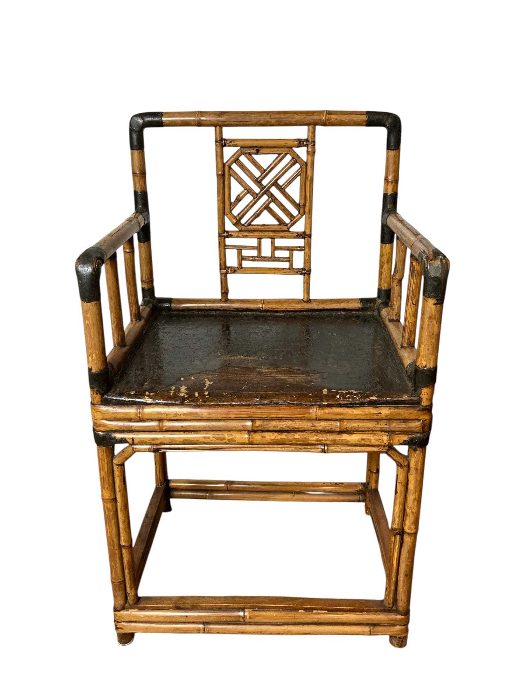 XX secolo Poltrona o poltroncina in bambù Pavillion Chinoiserie di metà secolo in vendita