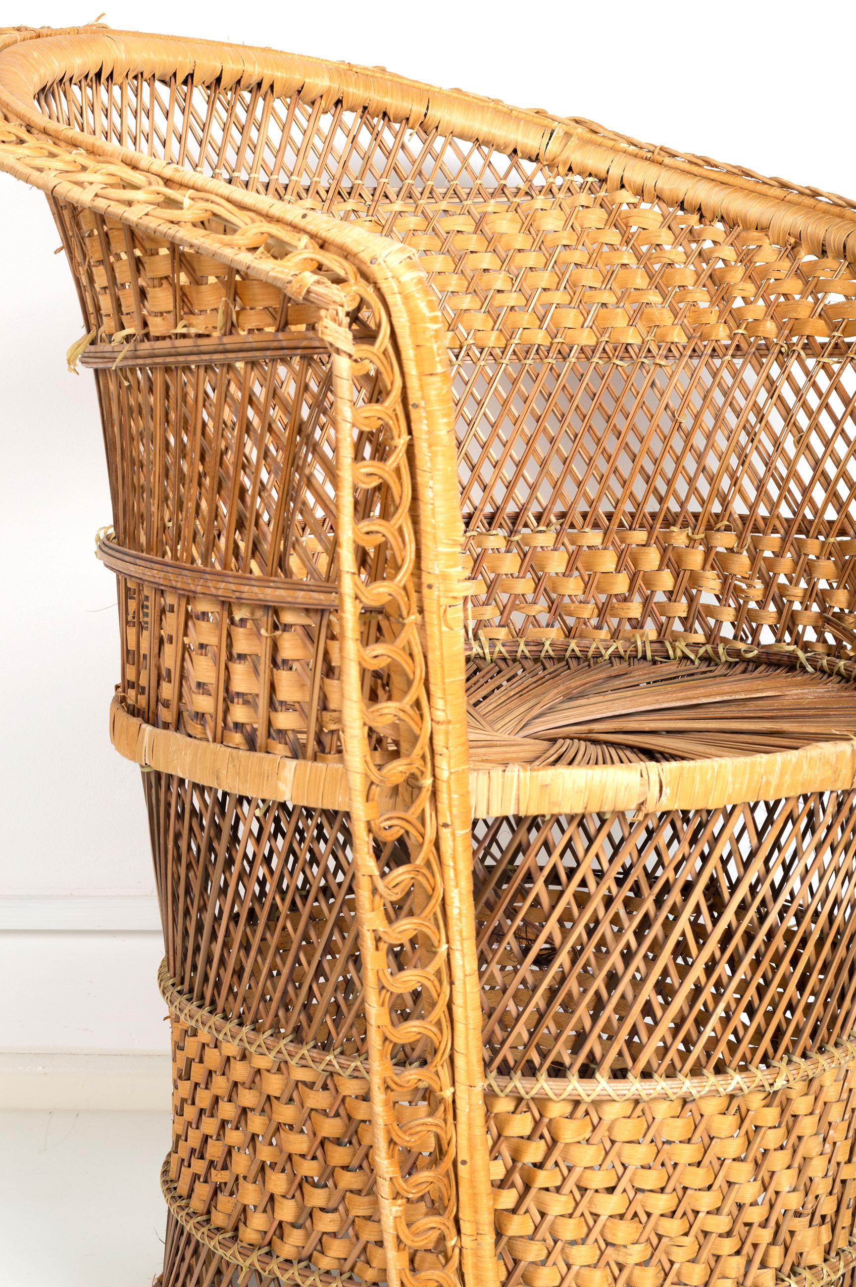 barrel wicker chair