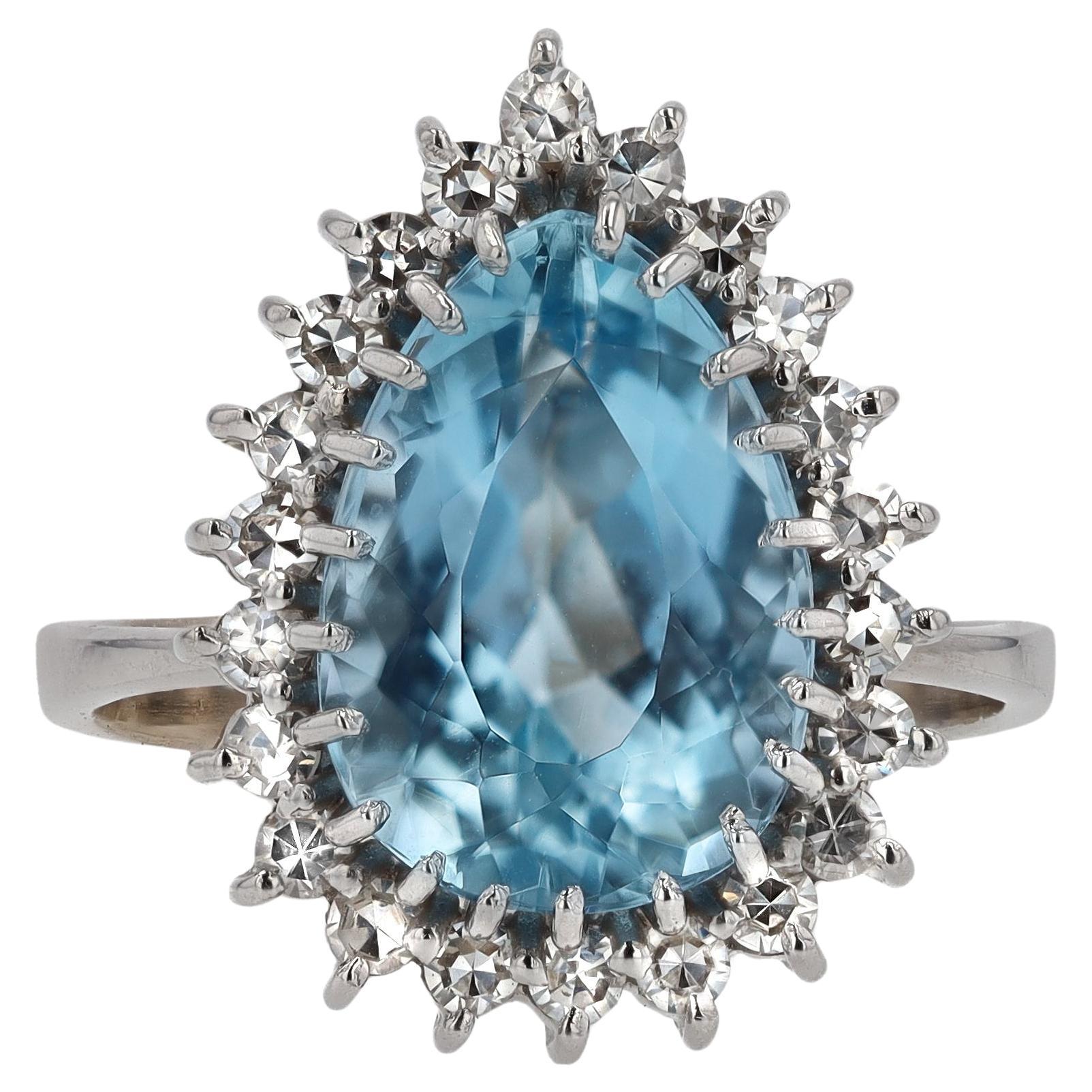 Mid Century Pear Cut 4.25 Carat Aquamarine & Diamond Ring For Sale