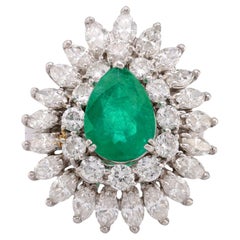 Mid Century Birne Form Smaragd Diamant 14K Weißgold Cocktail Ring