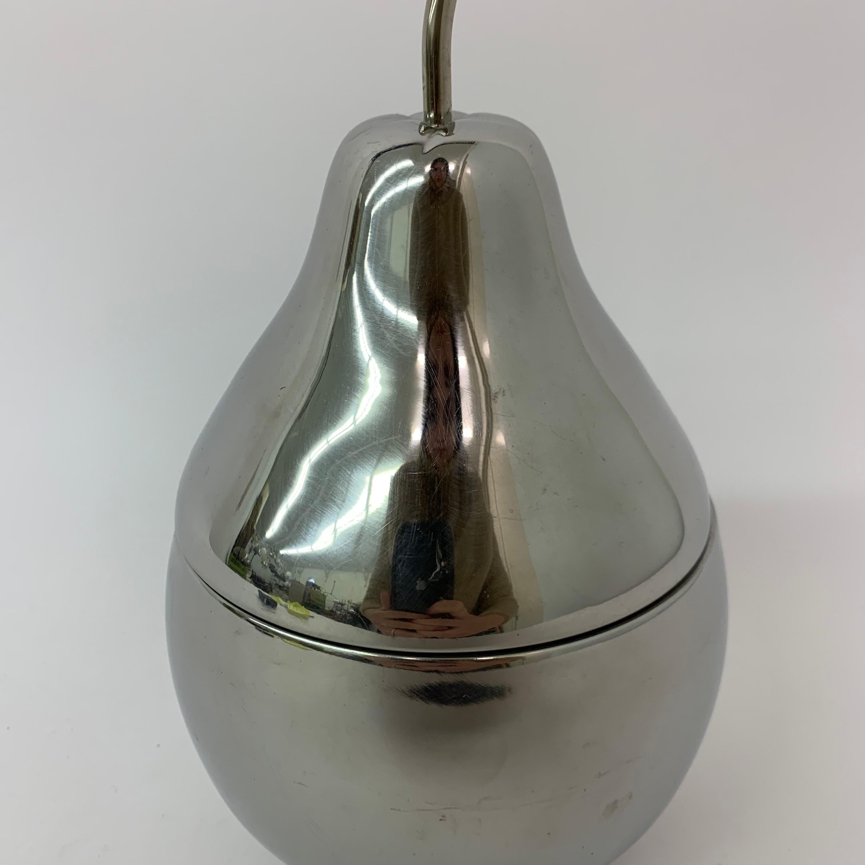 Mid-century pear shaped ice bucket , 1970’s 1