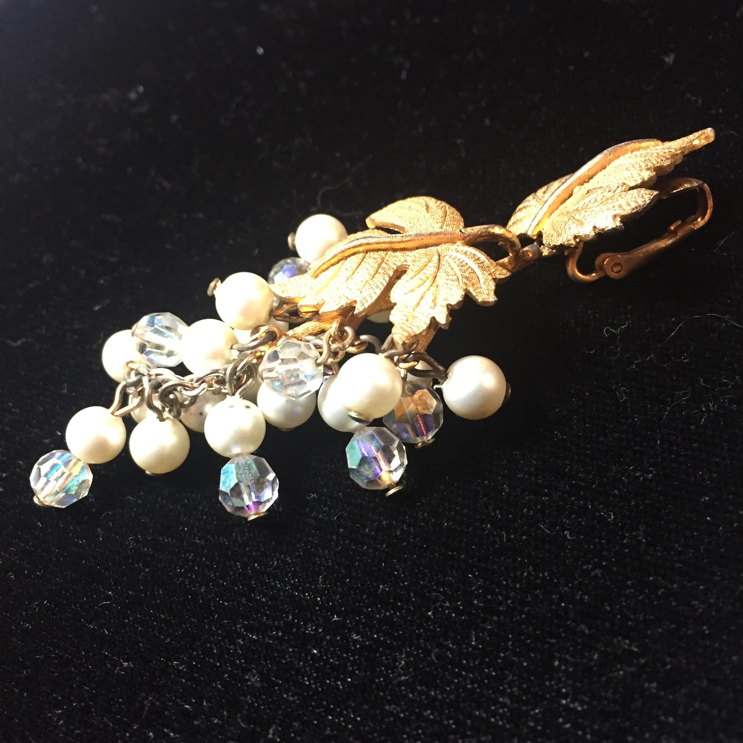 Women's Mid-Century Pearl & Crystal Grape Motif Dangling Earrings, 1950s For Sale