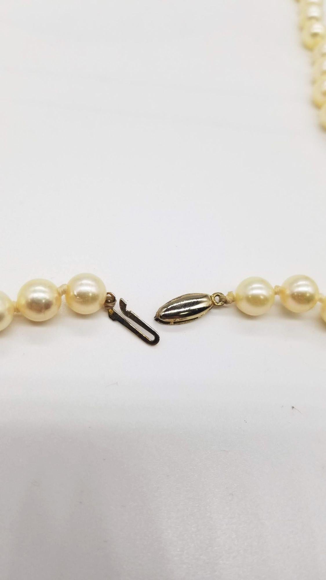 Mid Century Pearl Necklace In Excellent Condition For Sale In Van Nuys, CA