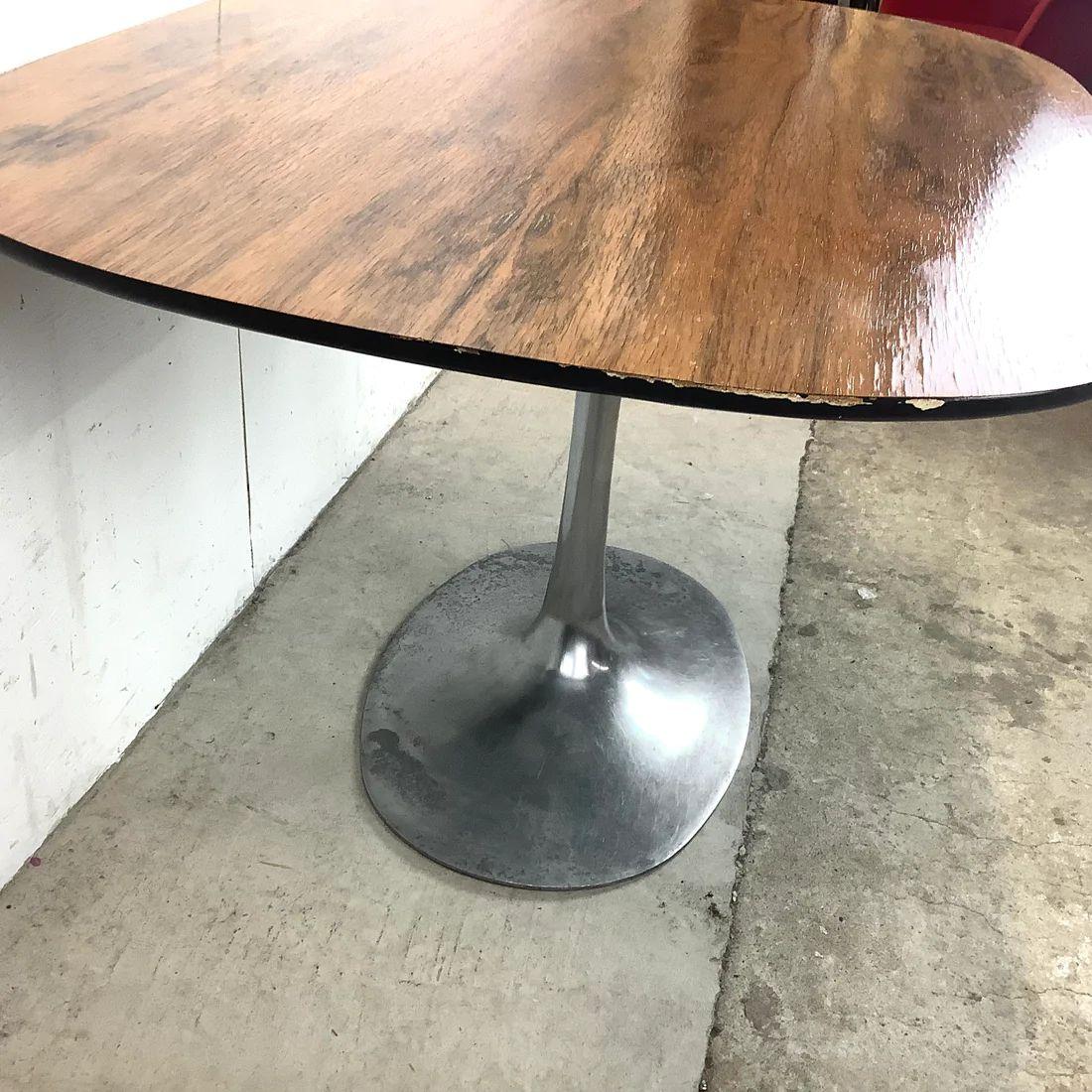 Unknown Midcentury Pedestal Dining Table by Arkana