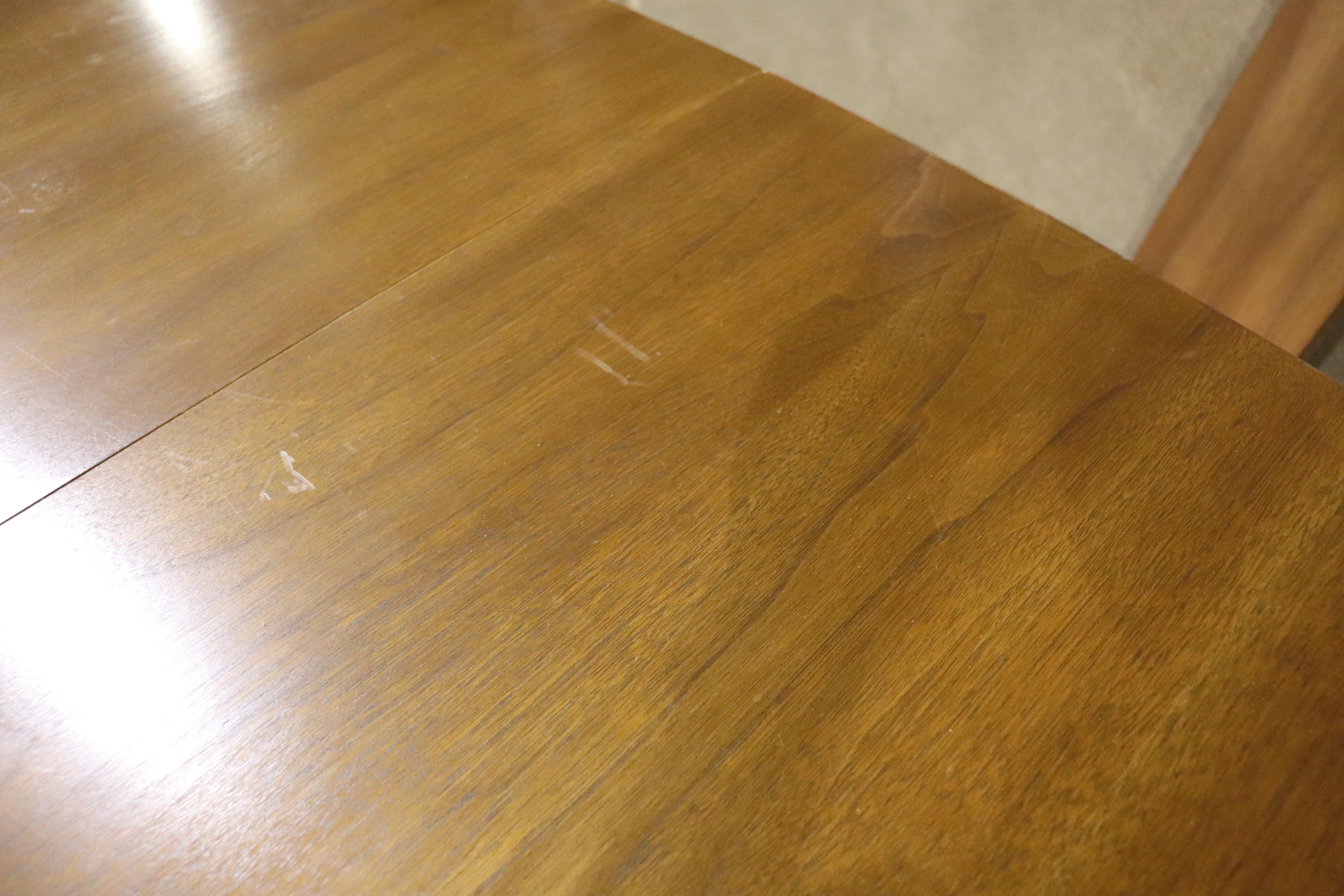 Walnut Mid-Century Pedestal Dining Table For Sale