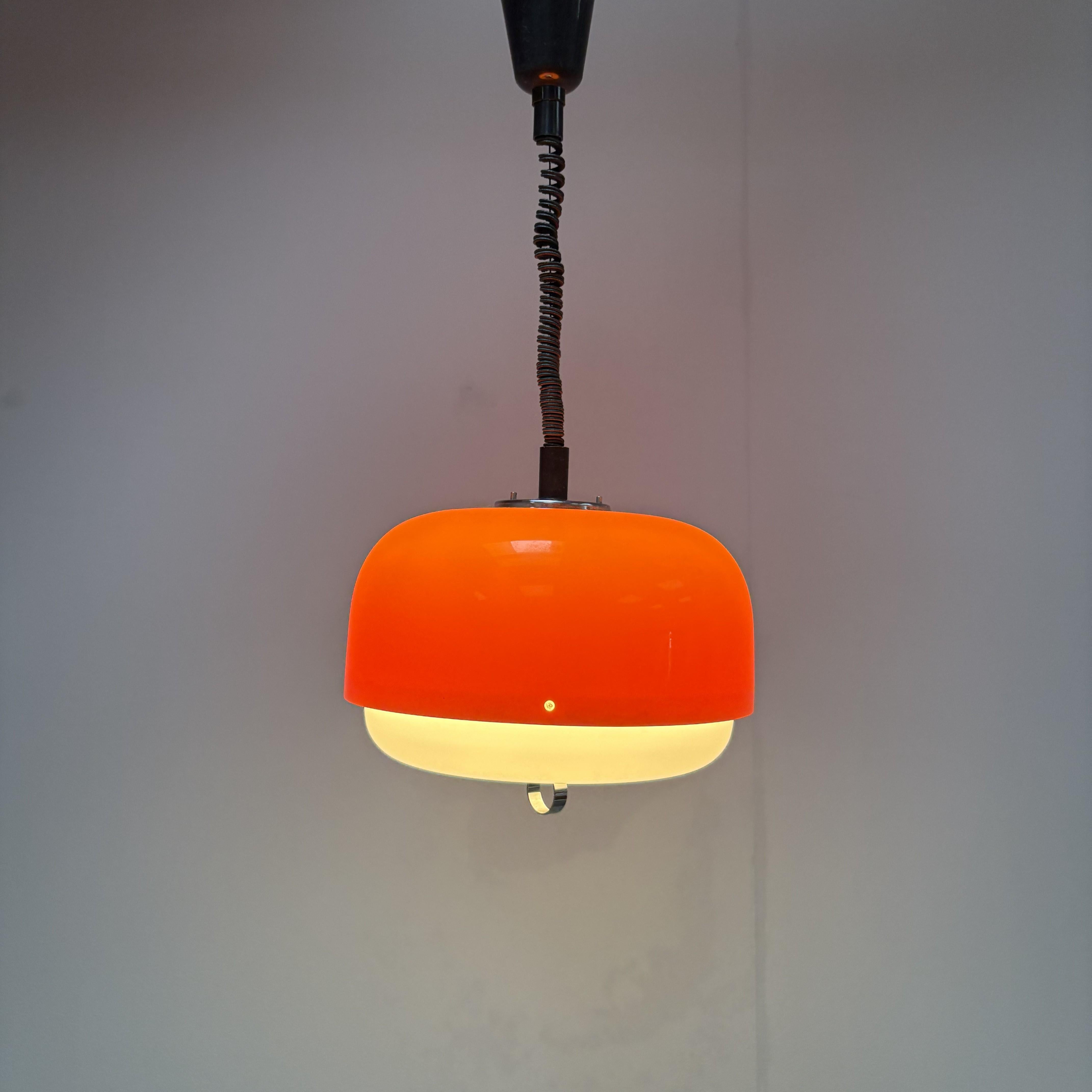 Pendente di metà secolo di Luigi Massoni per Guzzini, anni '70, Italia in vendita 1