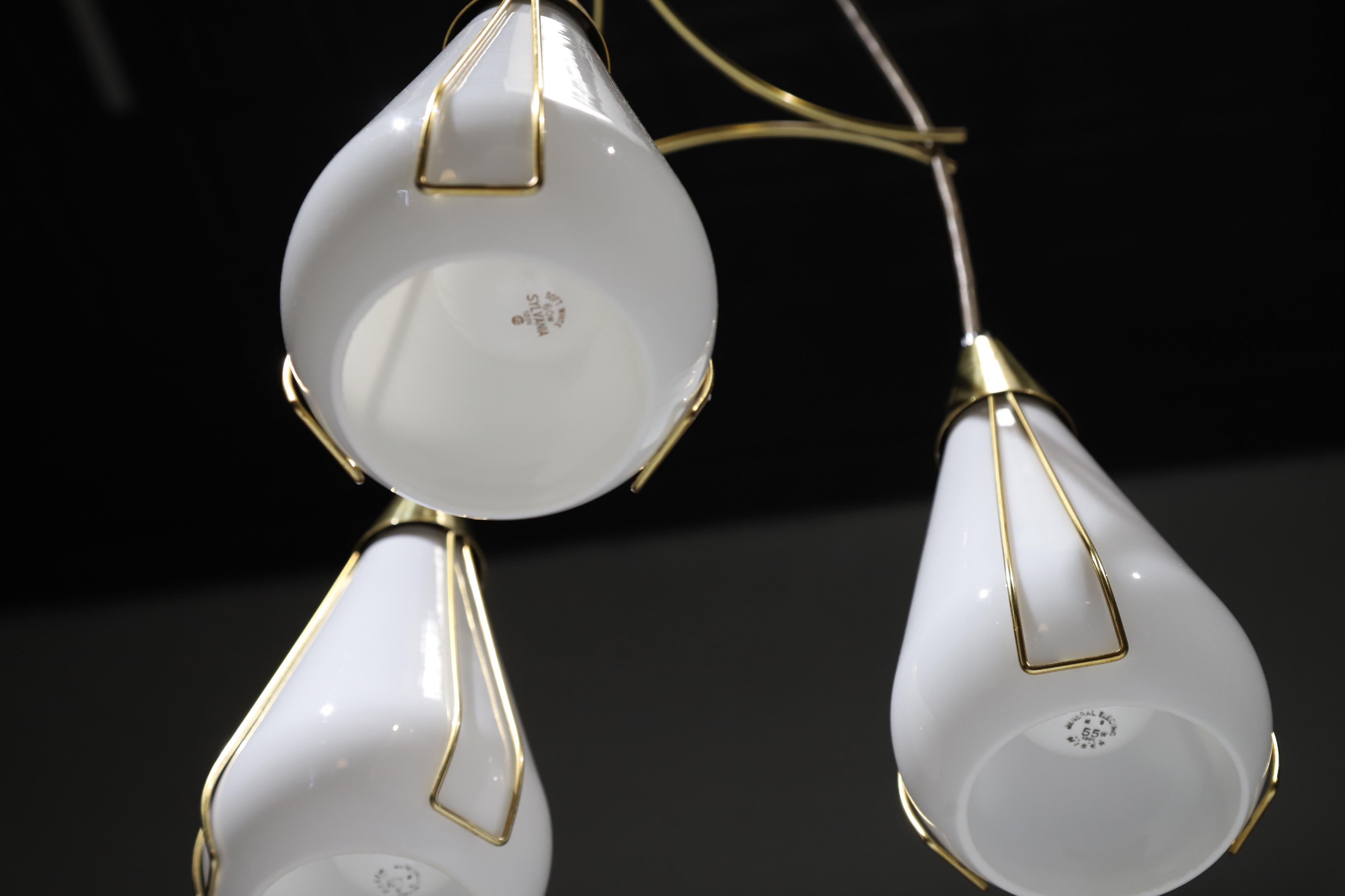 Lampadario a sospensione del Medioevo di Moe Light in vendita 8