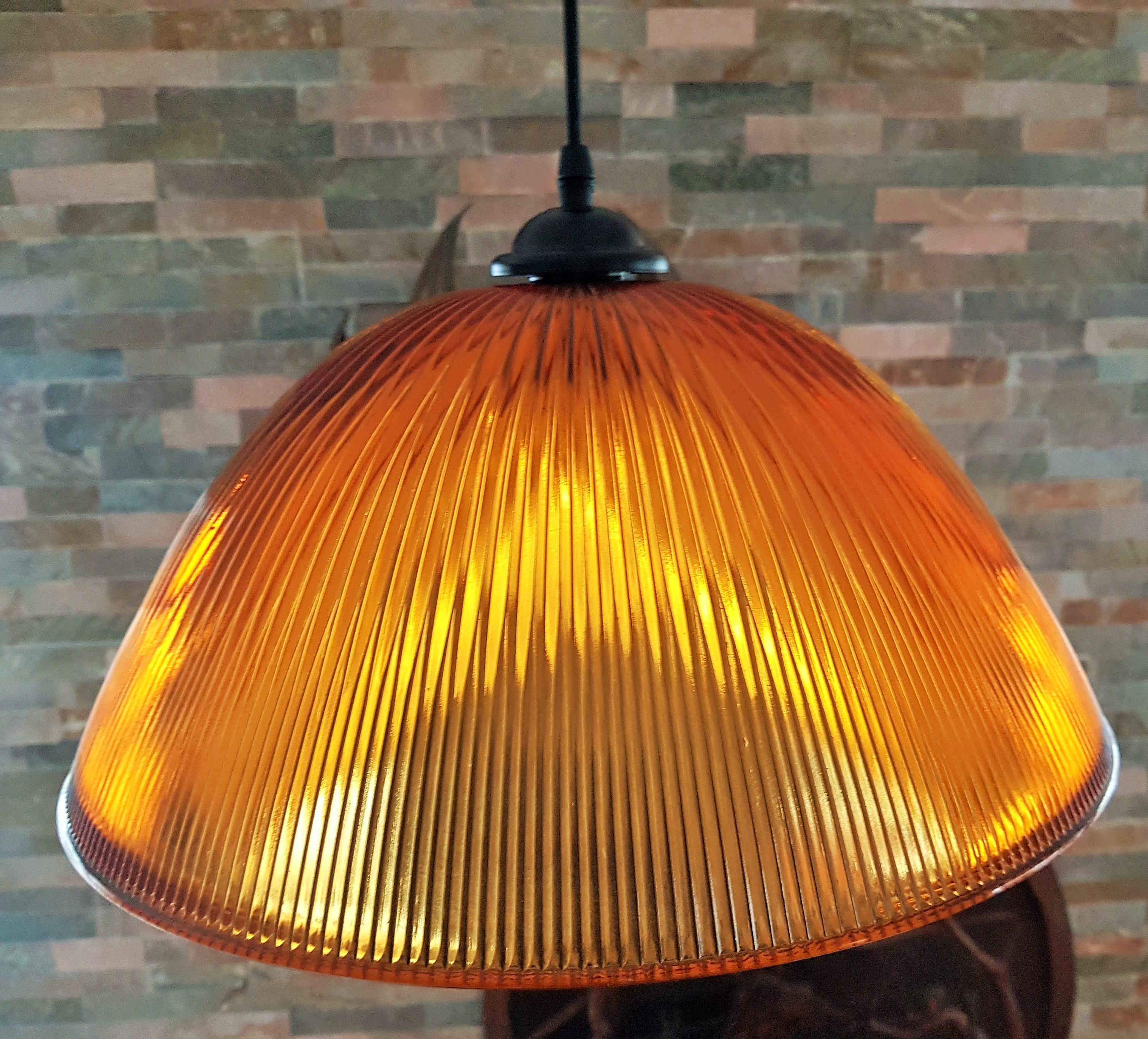 Mid-Century-Hängelampe-Kronleuchter Holophane, Italien 1960er Jahre im Zustand „Gut“ im Angebot in Saarbruecken, DE