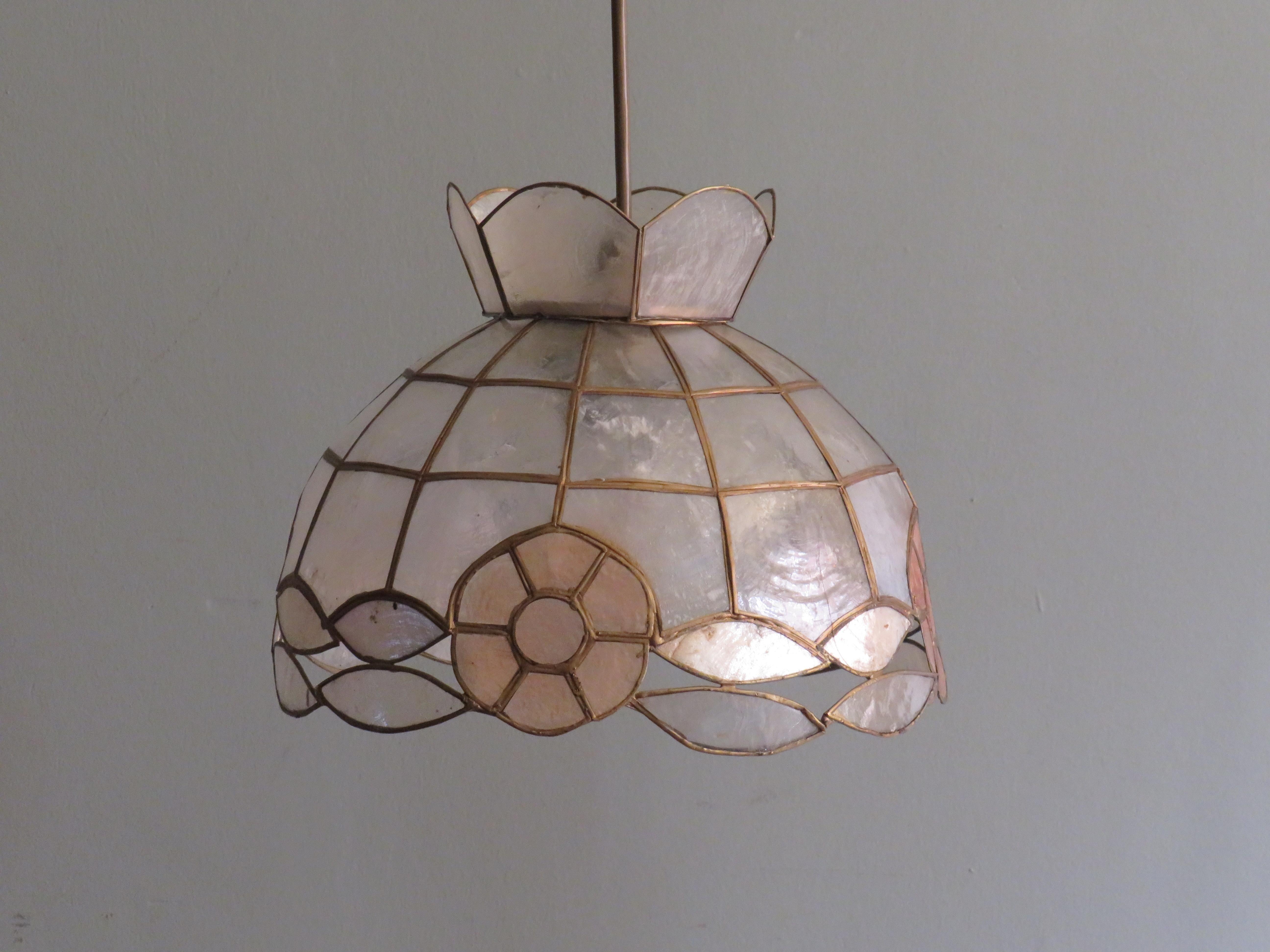 Mid Century Pendant in Brass and Mother of Pearl, Seashell or Capiz 'Cadiz' For Sale 4