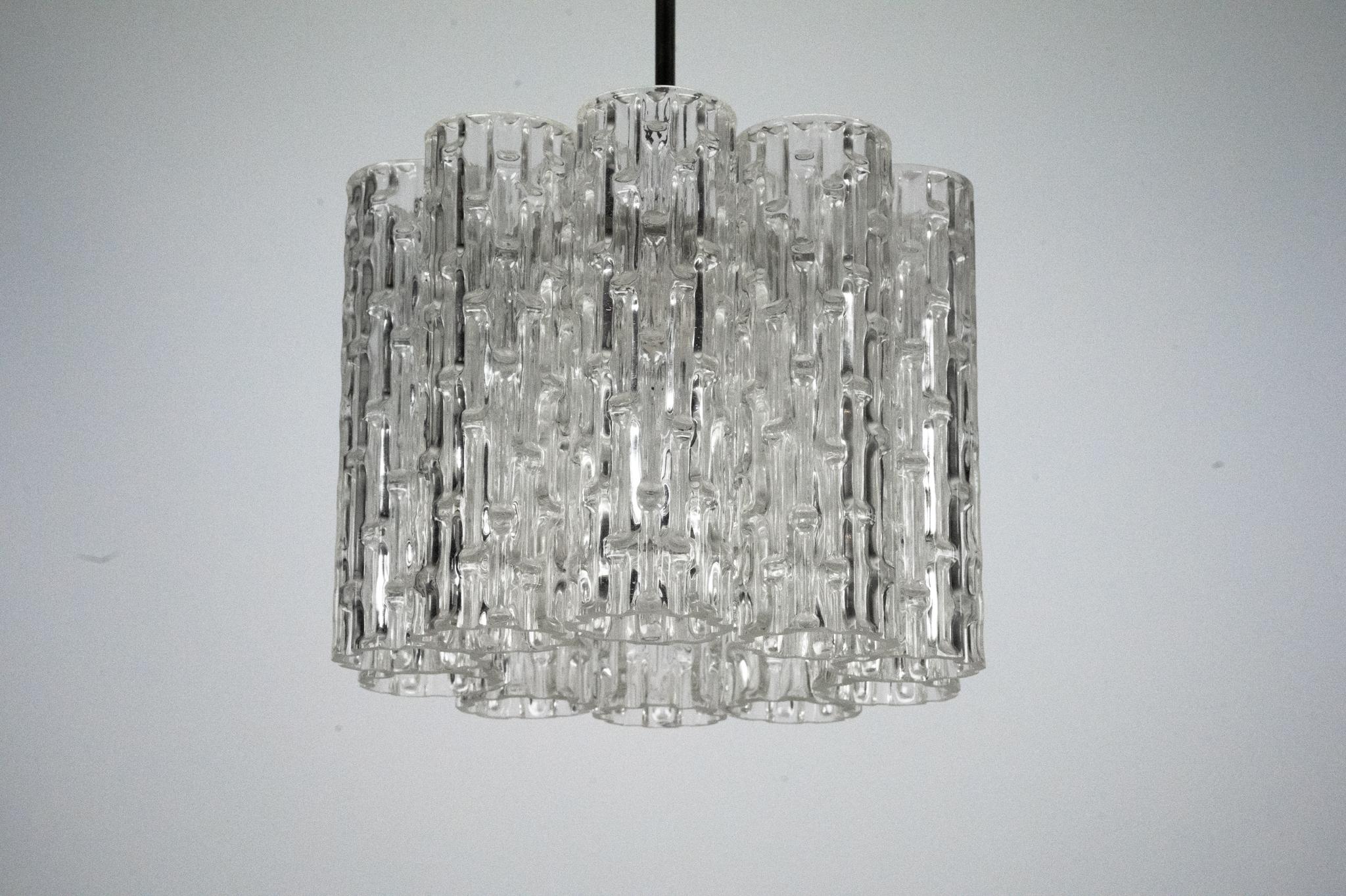 20th Century Mid-Century pendant in Murano glass elements and chrome. Italy 1960s For Sale
