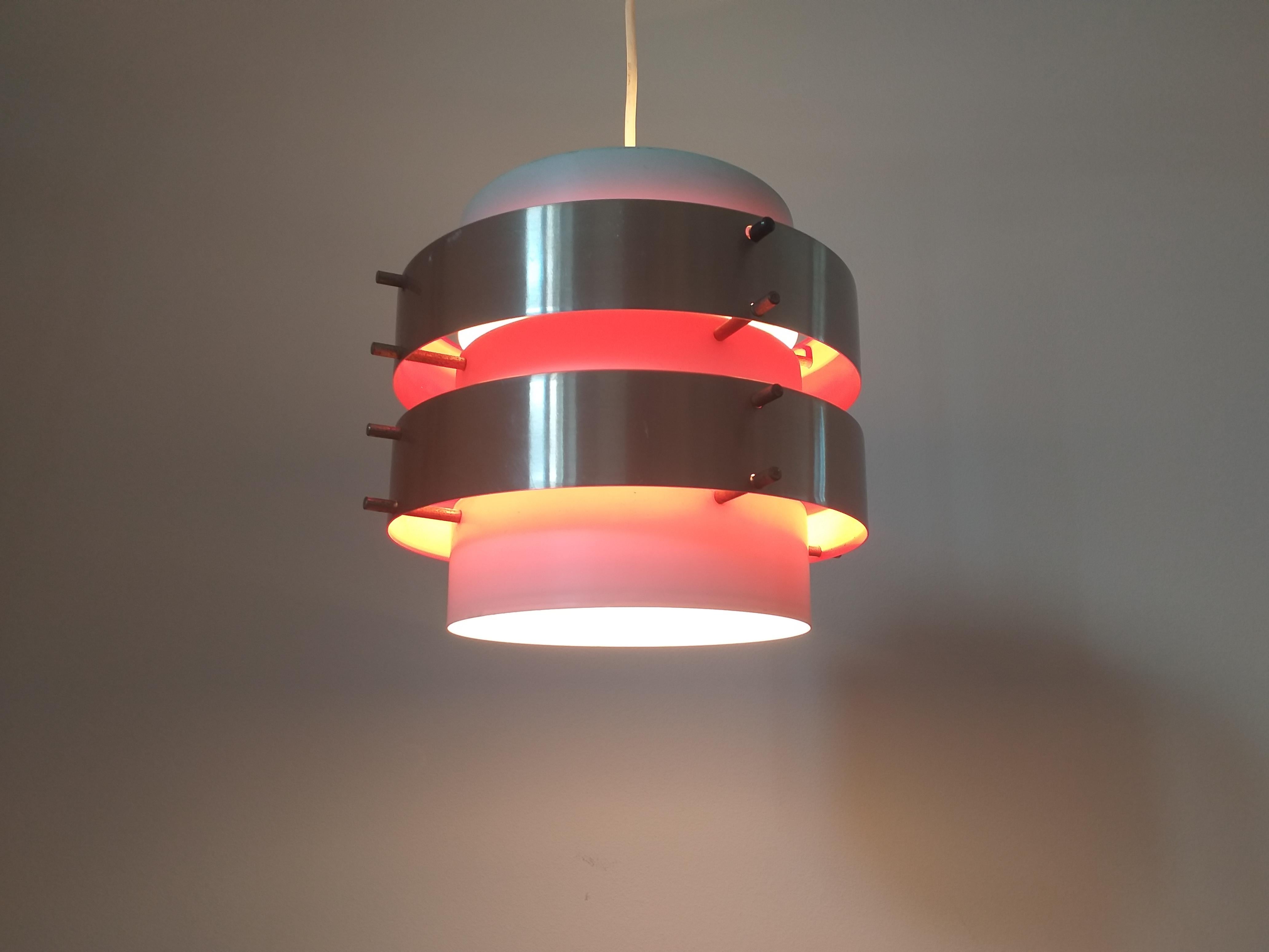 Mid-Century moderno Ciondolo di metà secolo nello stile di Jo Hammerborg, Danimarca, anni '70 in vendita