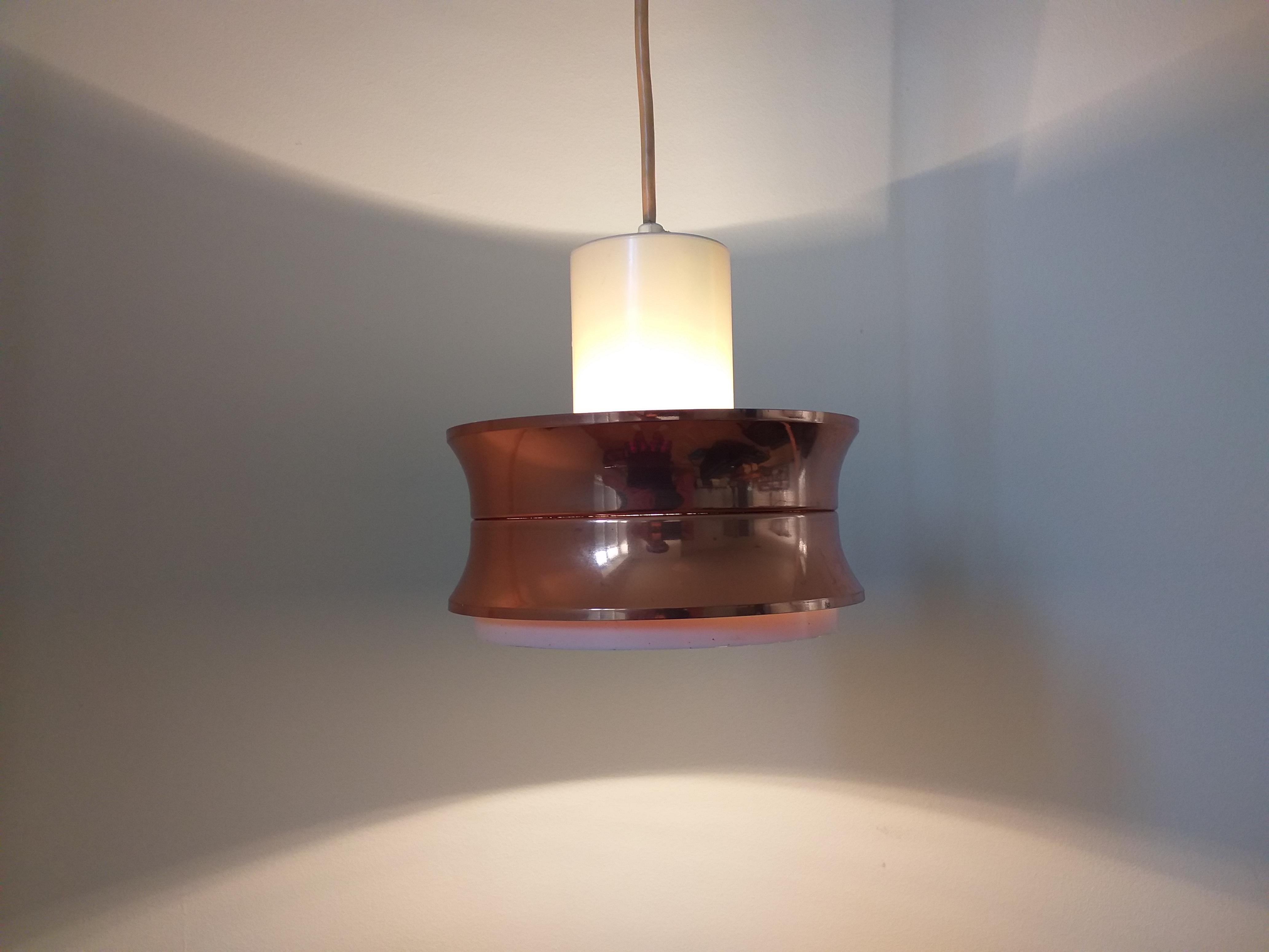 Laccato Ciondolo di metà secolo nello stile di Jo Hammerborg, Danimarca, anni '70 in vendita