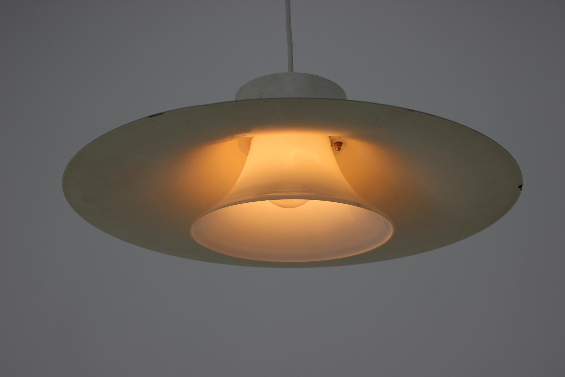 Midcentury Pendant in Style of Poul Henningsen, Denmark, 1970s In Good Condition For Sale In Praha, CZ
