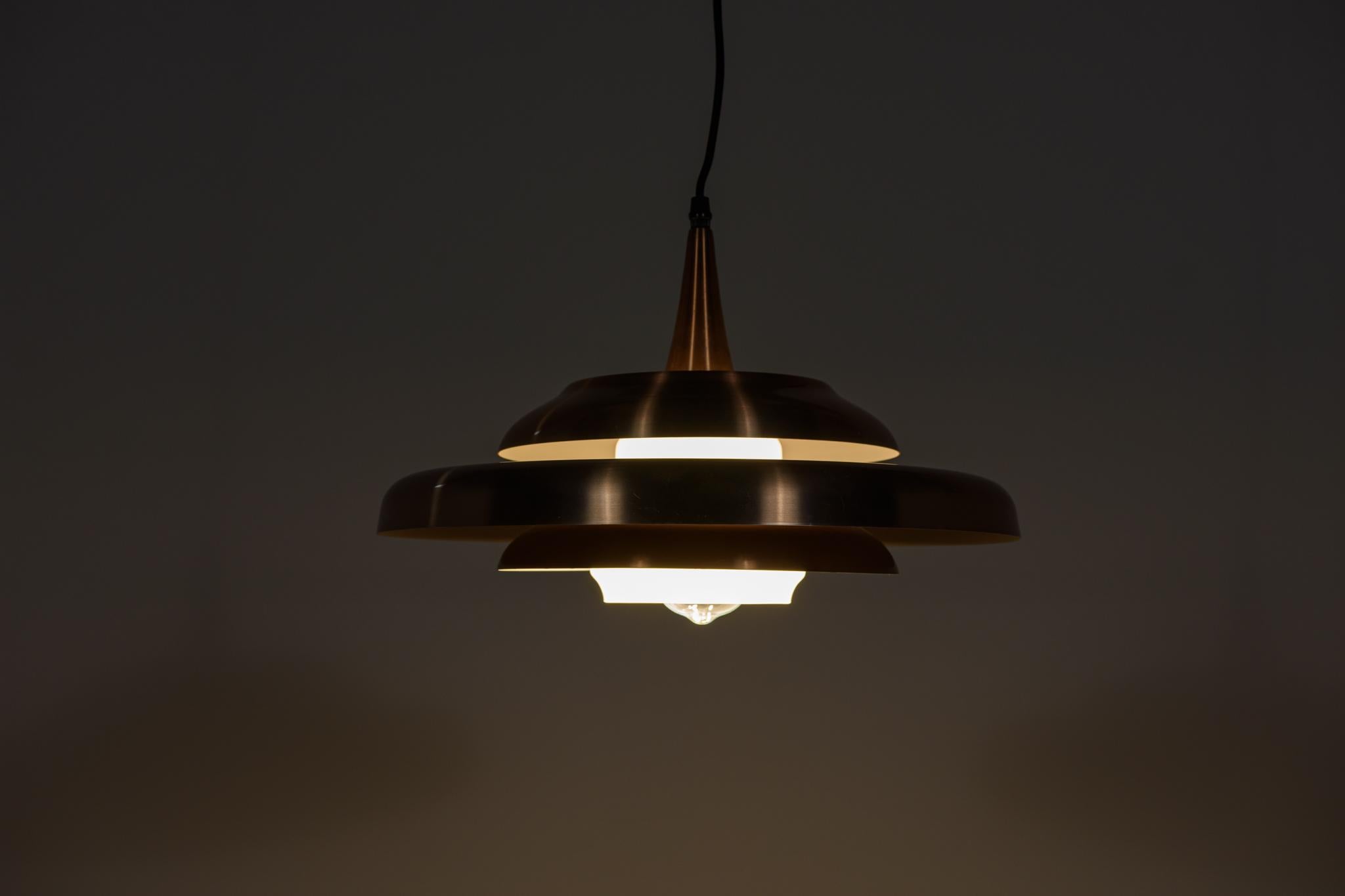 Mid-Century-Pendelleuchte, Dänemark, 1960er Jahre im Angebot 1
