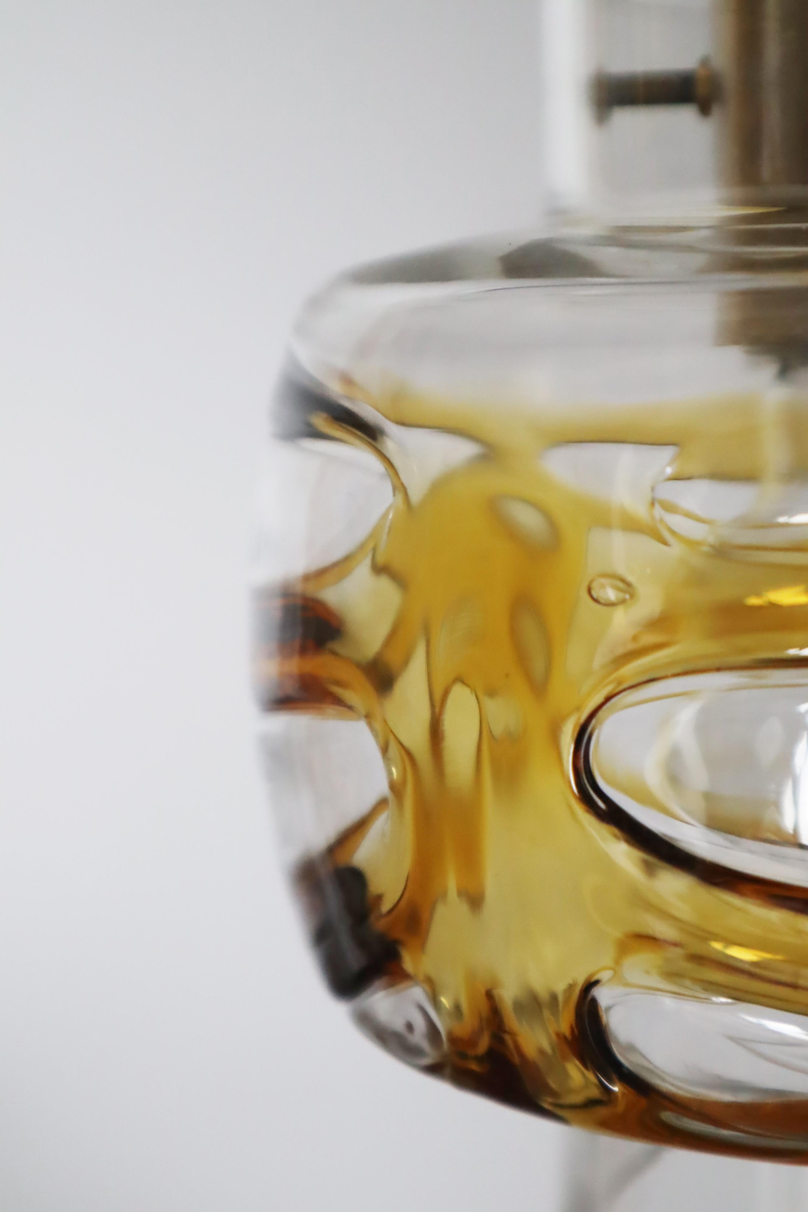 Mid-Century Pendant Lamp made of Murano Glass with Gold Yellow Waves and Brass For Sale 5