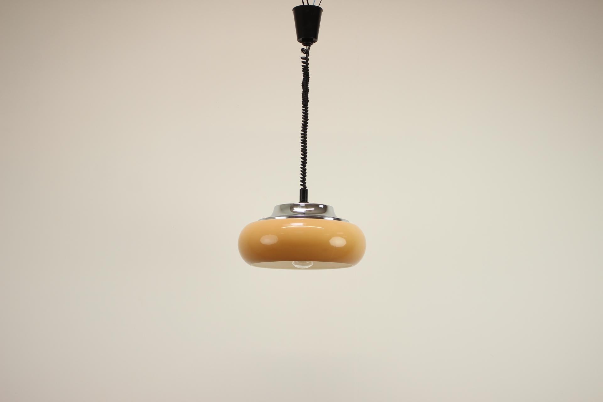 Mid Century Pendant Meblo, Harvey Guzzini, Italy, 1970s In Good Condition For Sale In Praha, CZ