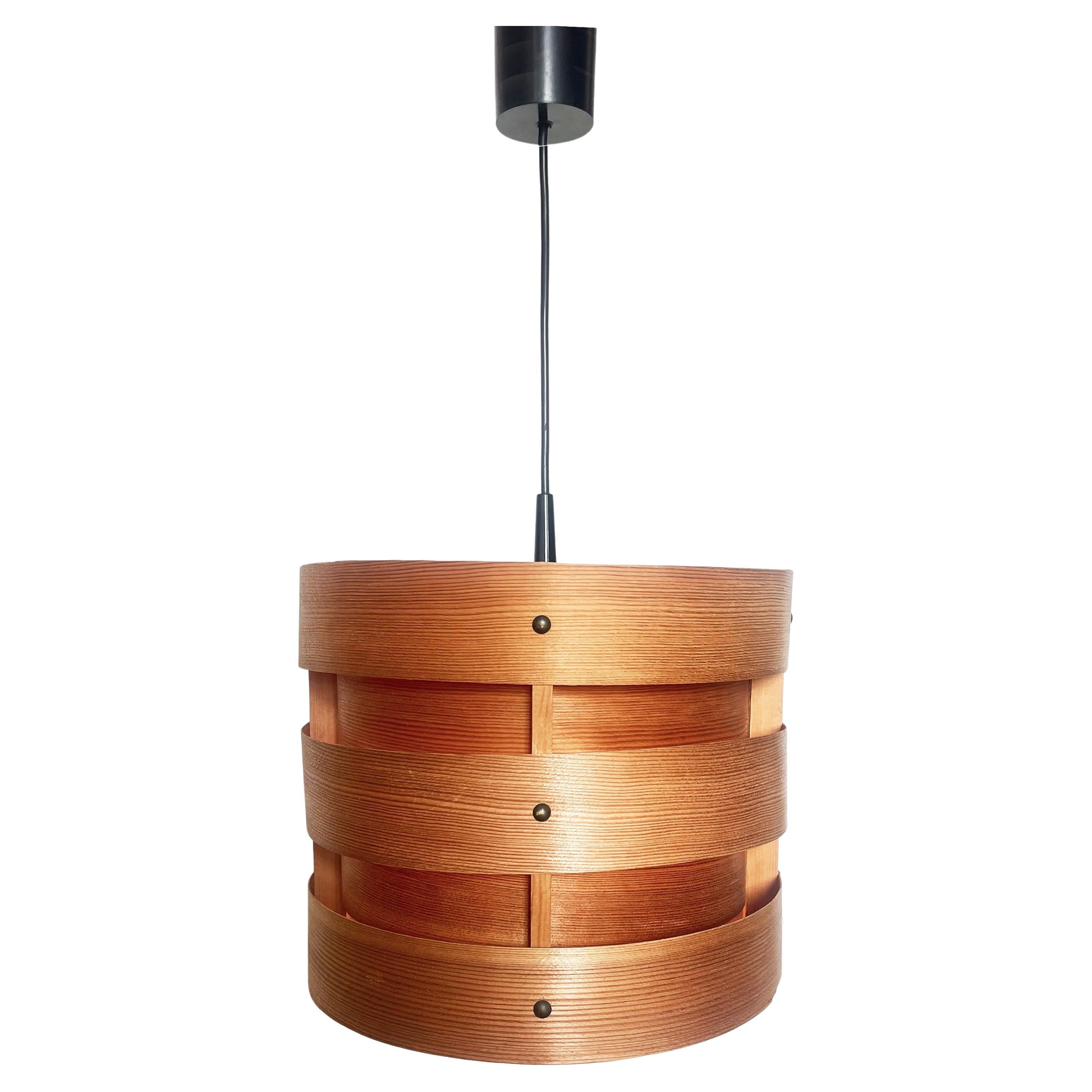 Pendentif scandinave design du milieu du siècle en bois des années 60, style H. A. Jakobsson en vente