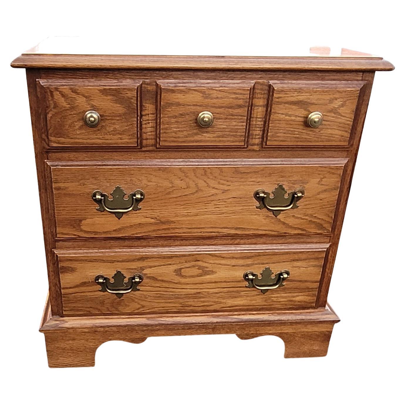 Mid-Century Pennsylvania House Oak Bedside Chest of Drawers Nightstand For Sale