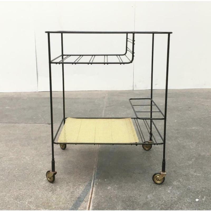 Carrello da bar in metallo traforato di metà secolo in vendita 5
