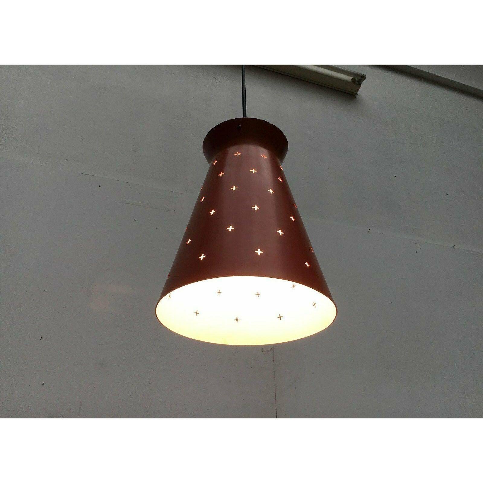 Lampada a sospensione di metà secolo in metallo traforato, anni '60 in vendita 3