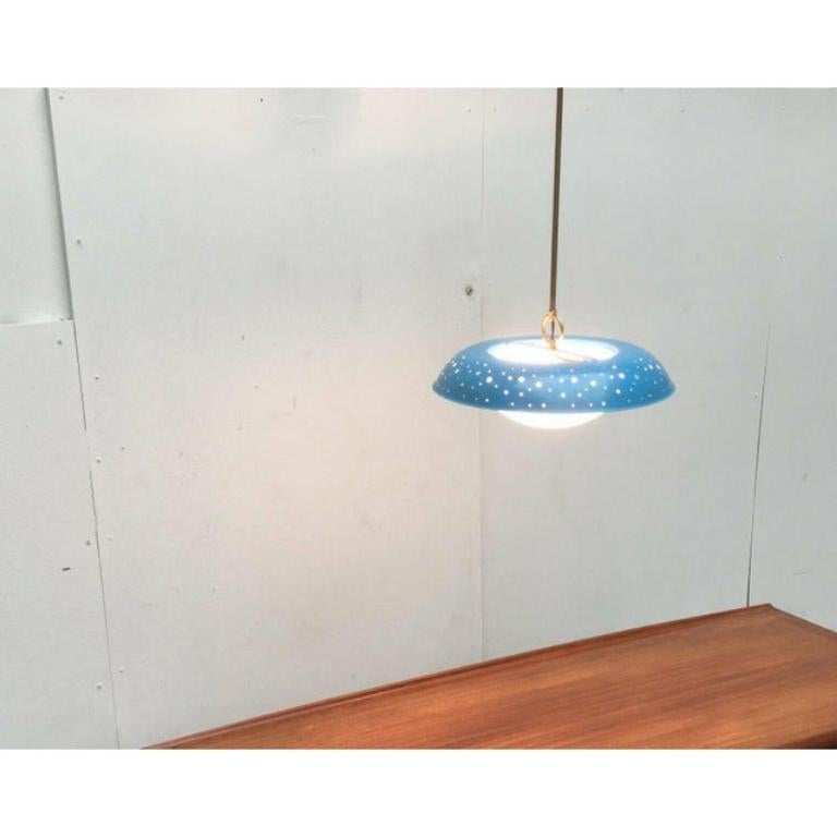 XX secolo Lampada a sospensione in metallo traforato di metà secolo attribuita a Ernest Igl, anni '60 in vendita