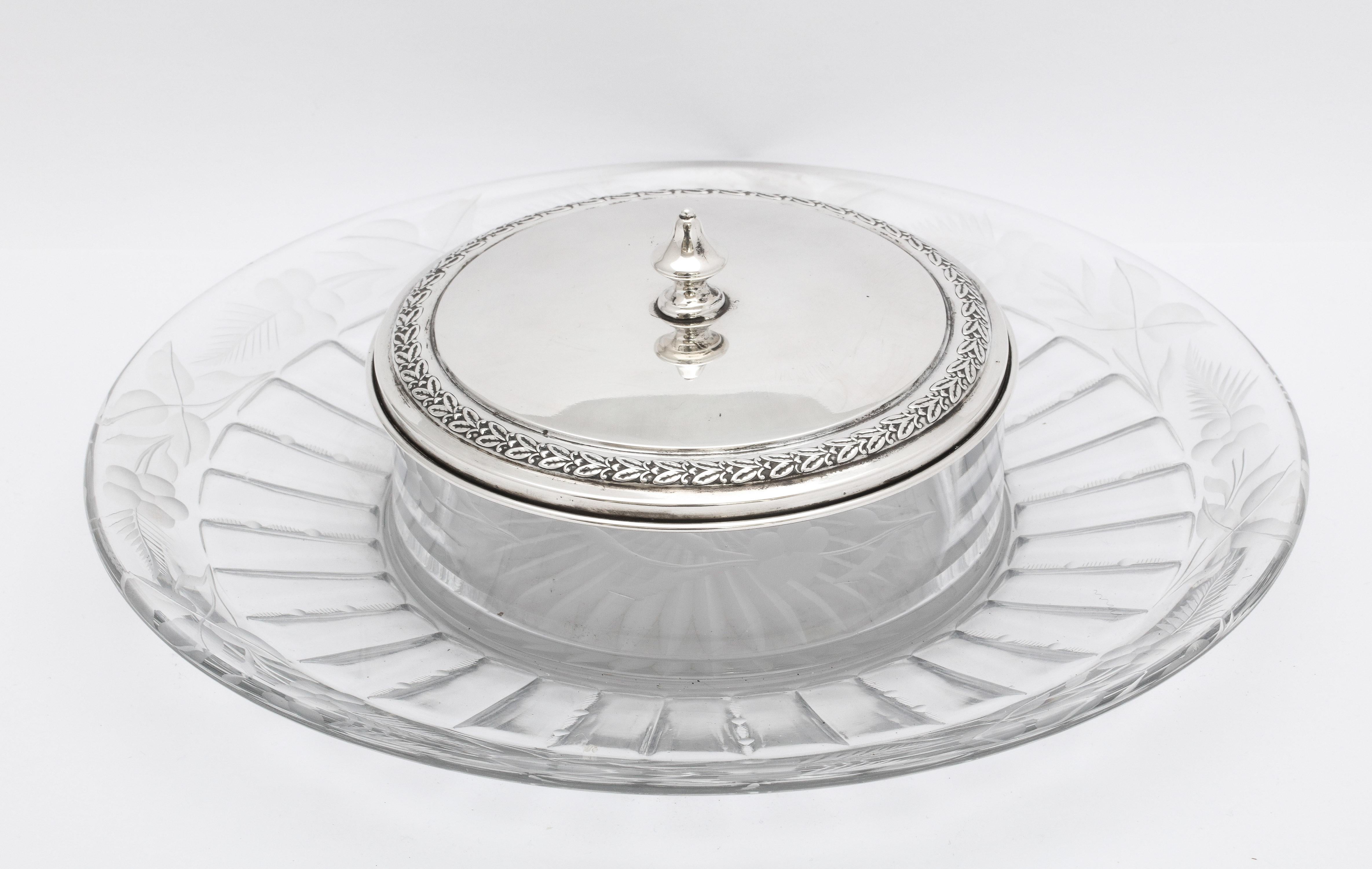 Midcentury Period Sterling Silver and Glass Hors d'oeuvres/Caviar Platter For Sale 8