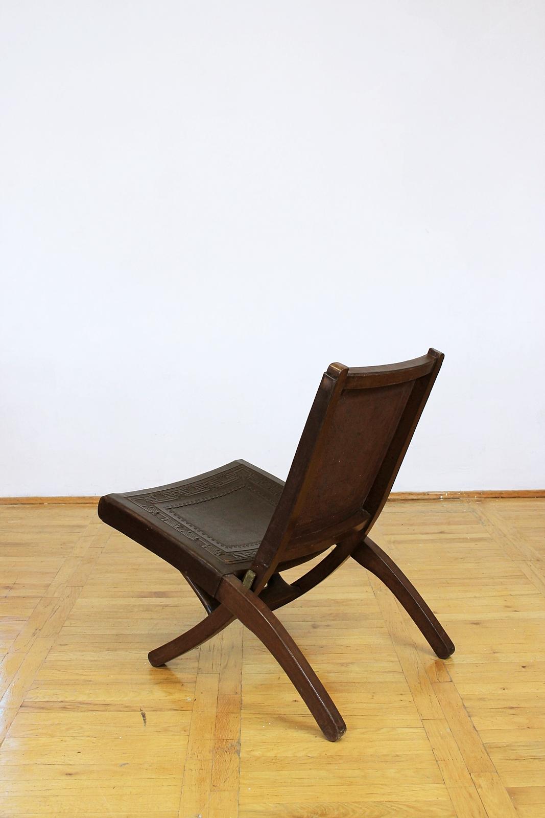 Hand-Crafted Midcentury Peruvian Tooled Leather Folding Chair, 1970