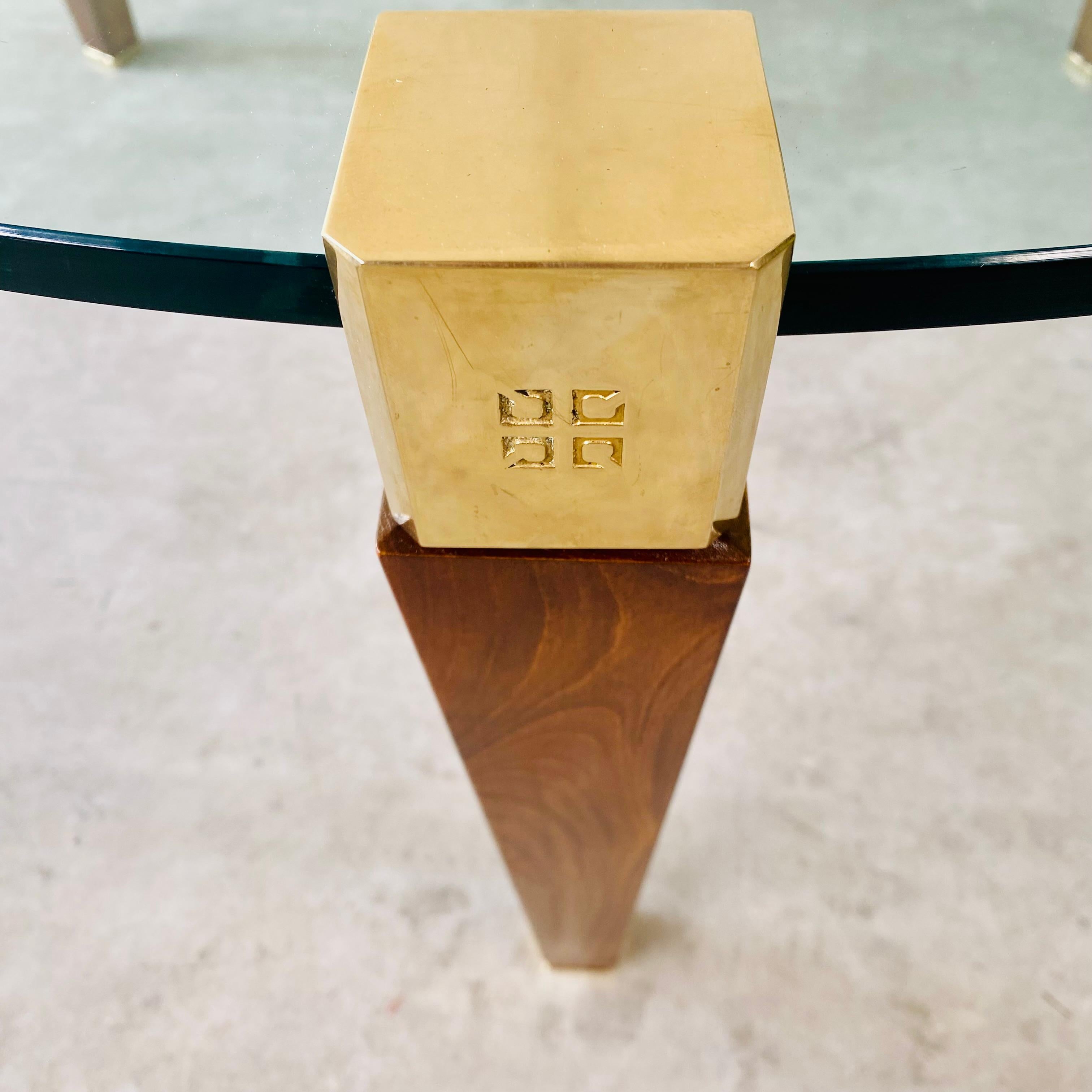 Laiton Table à café carrée en laiton, verre et Oak Oak du milieu du siècle, Peter Ghyczy 1970 en vente