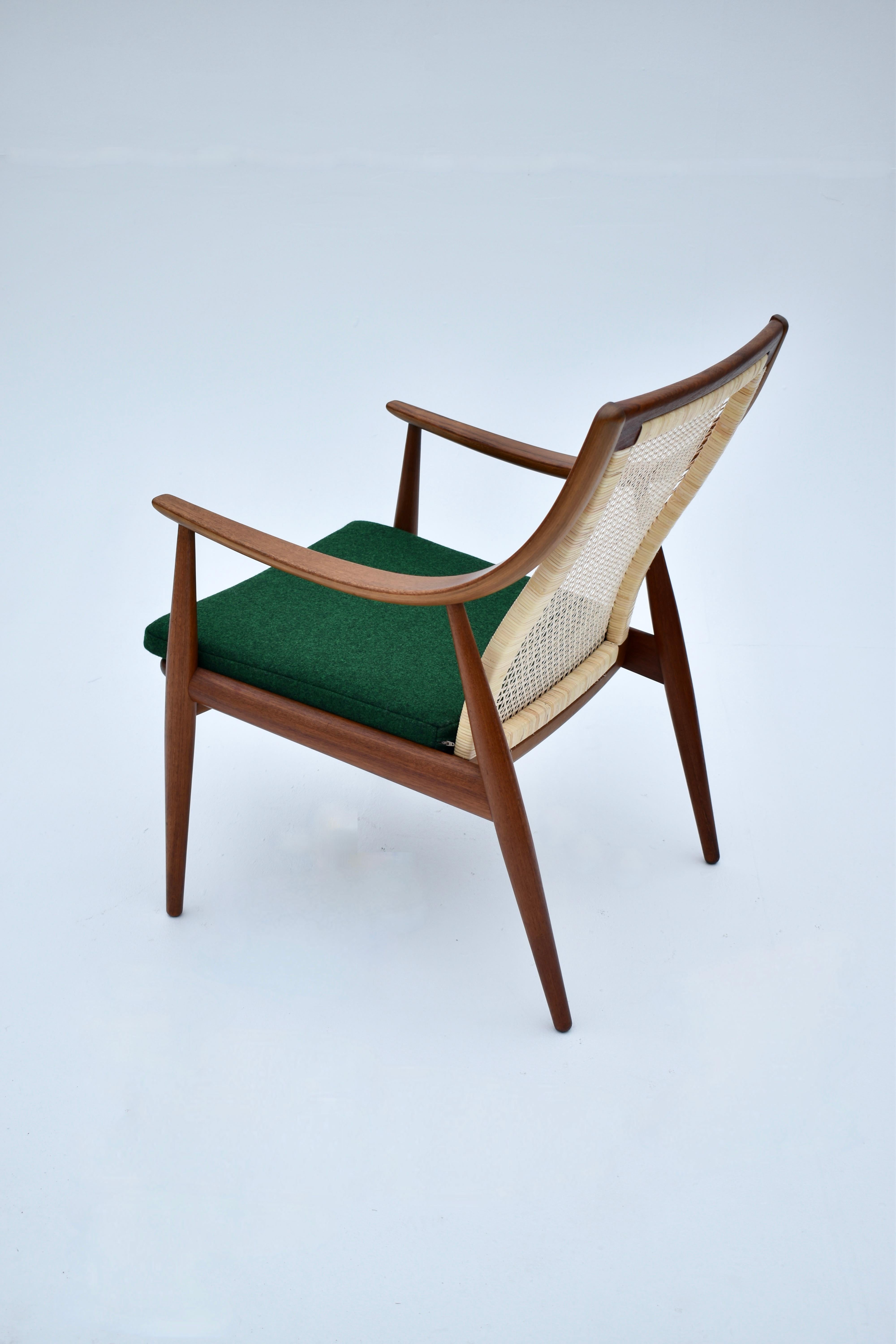 Mid Century Peter Hvidt & Orla Molgaard Nielsen Model 147 Teak & Rattan Chair 5