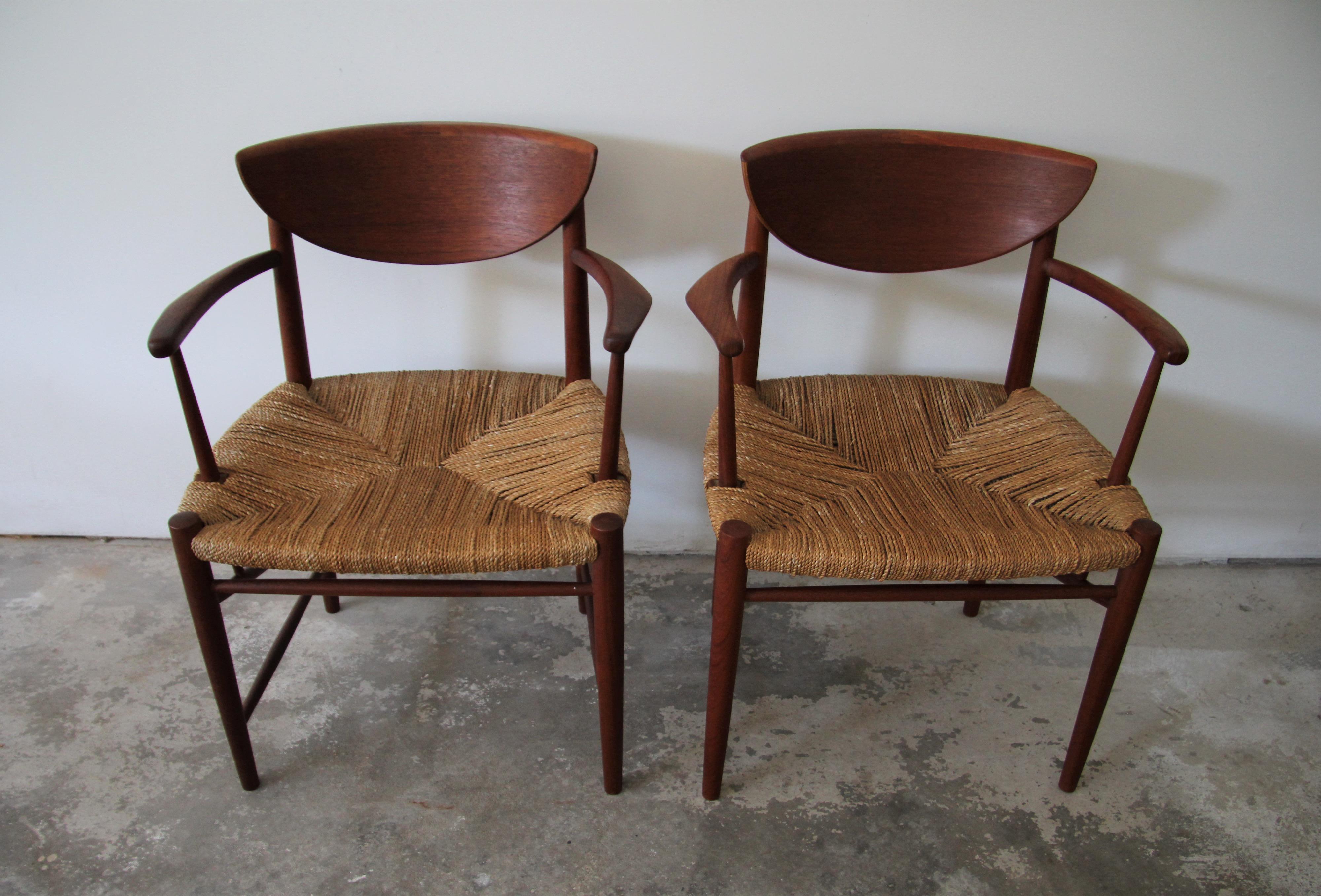 Midcentury Peter Hvidt & Orla Molgaard-Nielsen Teak Dining Chairs, Set of 6 In Good Condition In West Hartford, CT