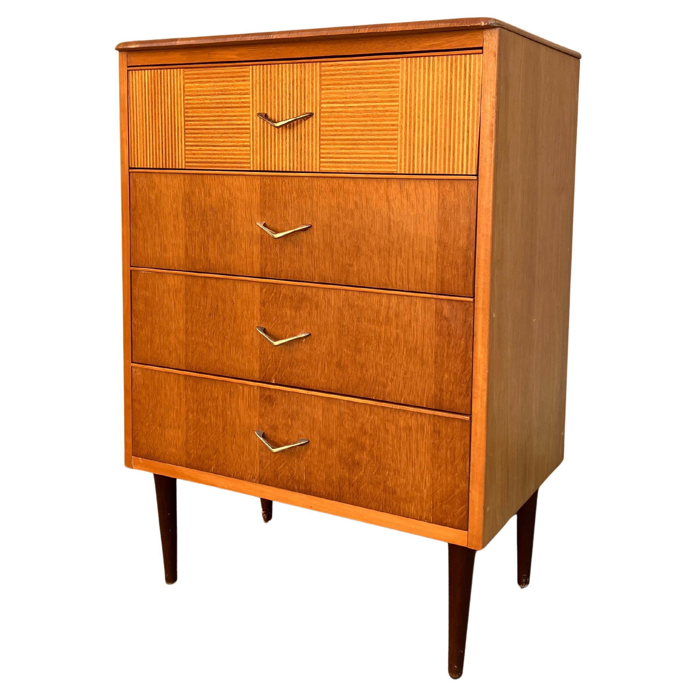 Kleine blonde Holzkommode aus der Mitte des Jahrhunderts – Festival of Britain im Angebot